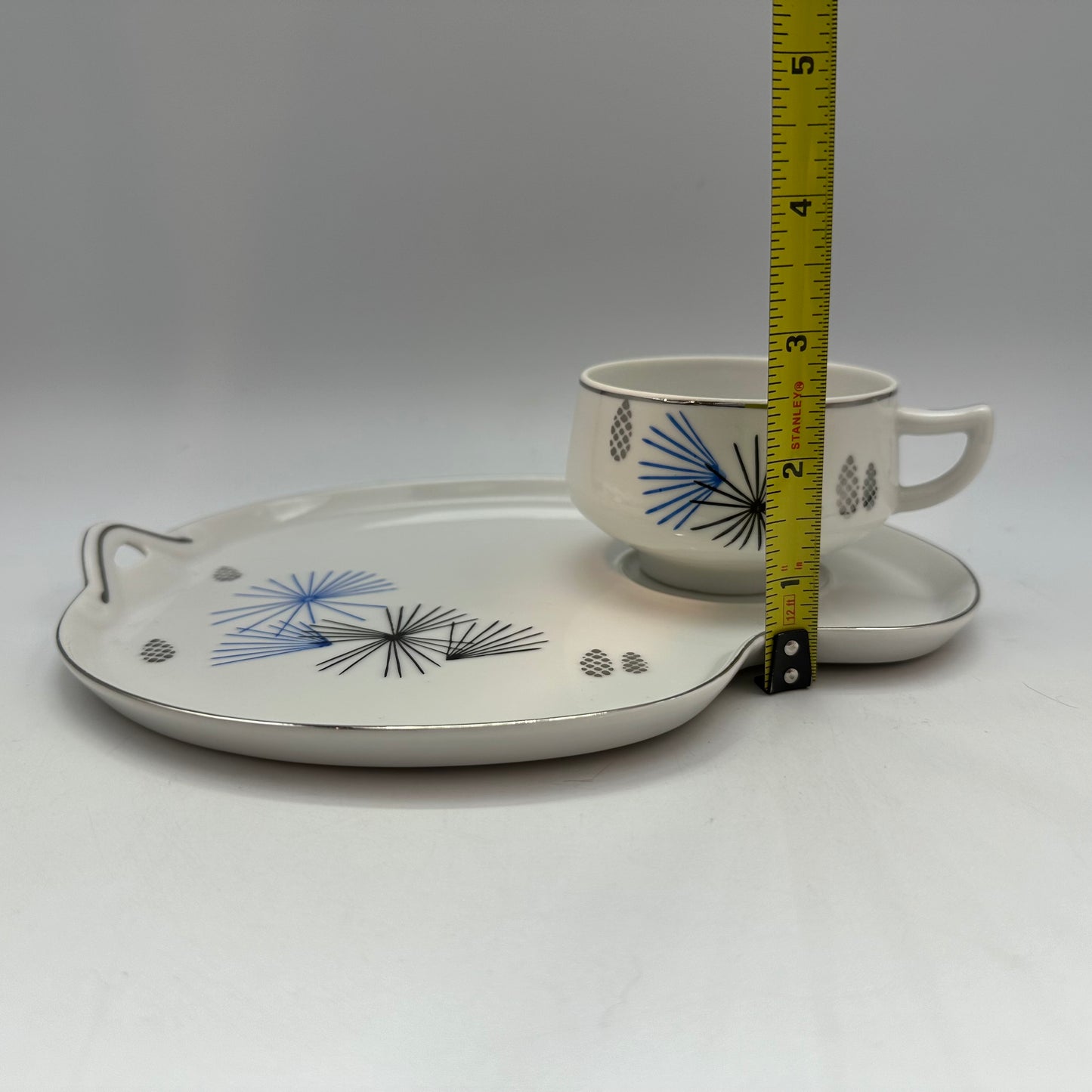 Arita Snack Plates with Cups, MCM Pattern