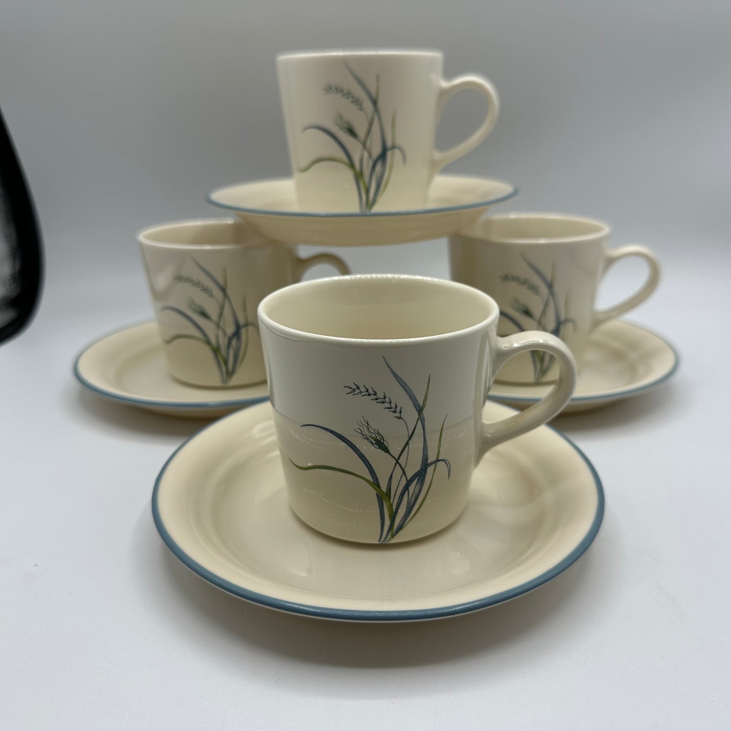 Corelle Stoneware Cups & Saucers, Coastal Breeze Pattern, Set of 4