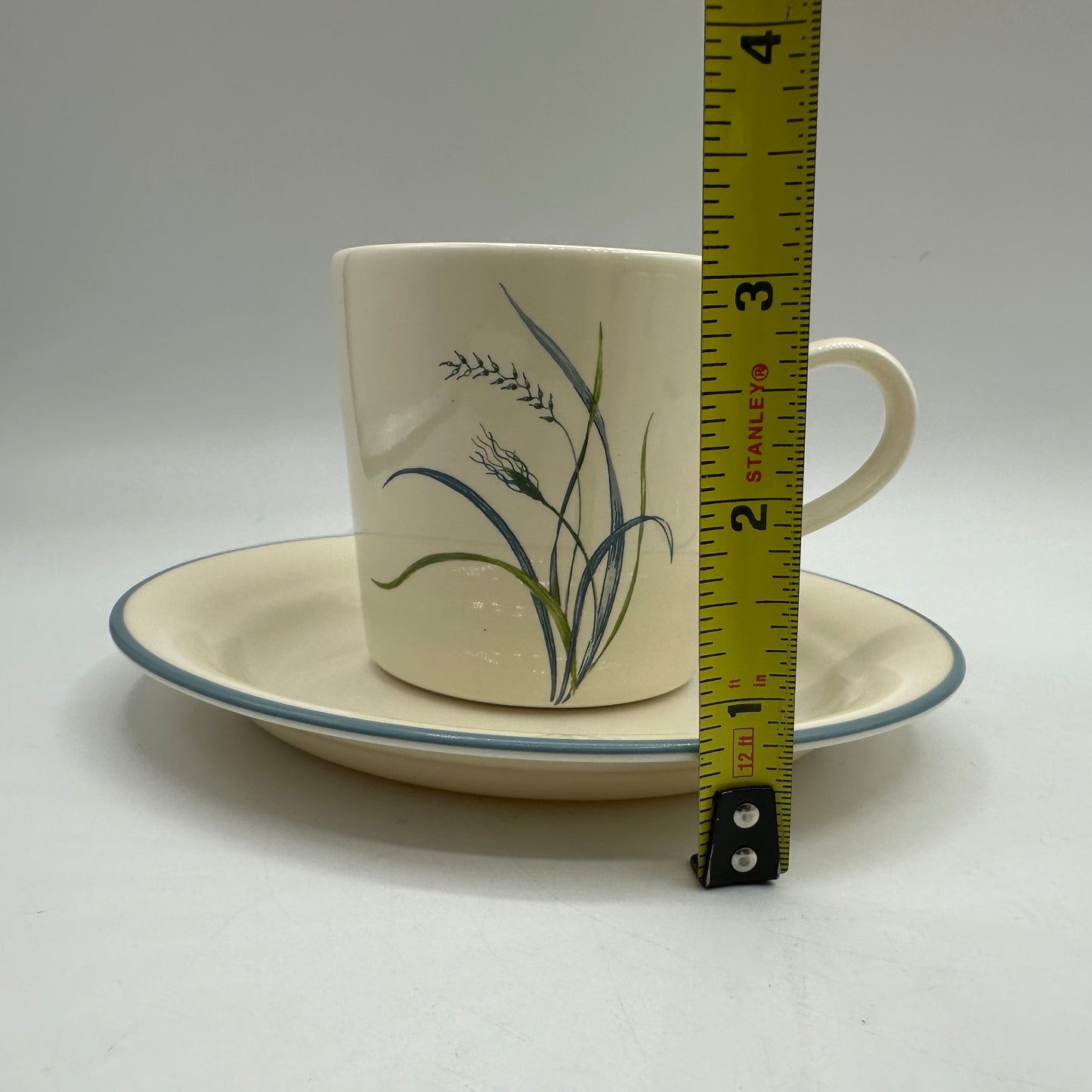 Corelle Stoneware Cups & Saucers, Coastal Breeze Pattern, Set of 4