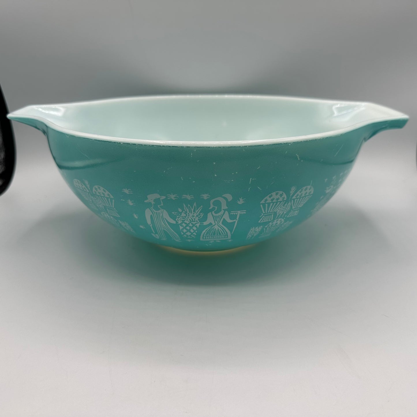 Pyrex Amish Butterprint Cinderella Nesting Bowl, #444