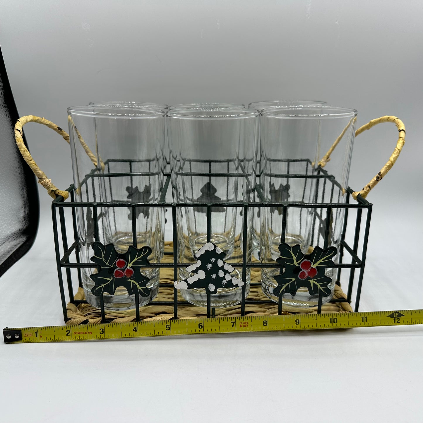 Hometrends Set of Six Glass Tumblers with Metal Caddy