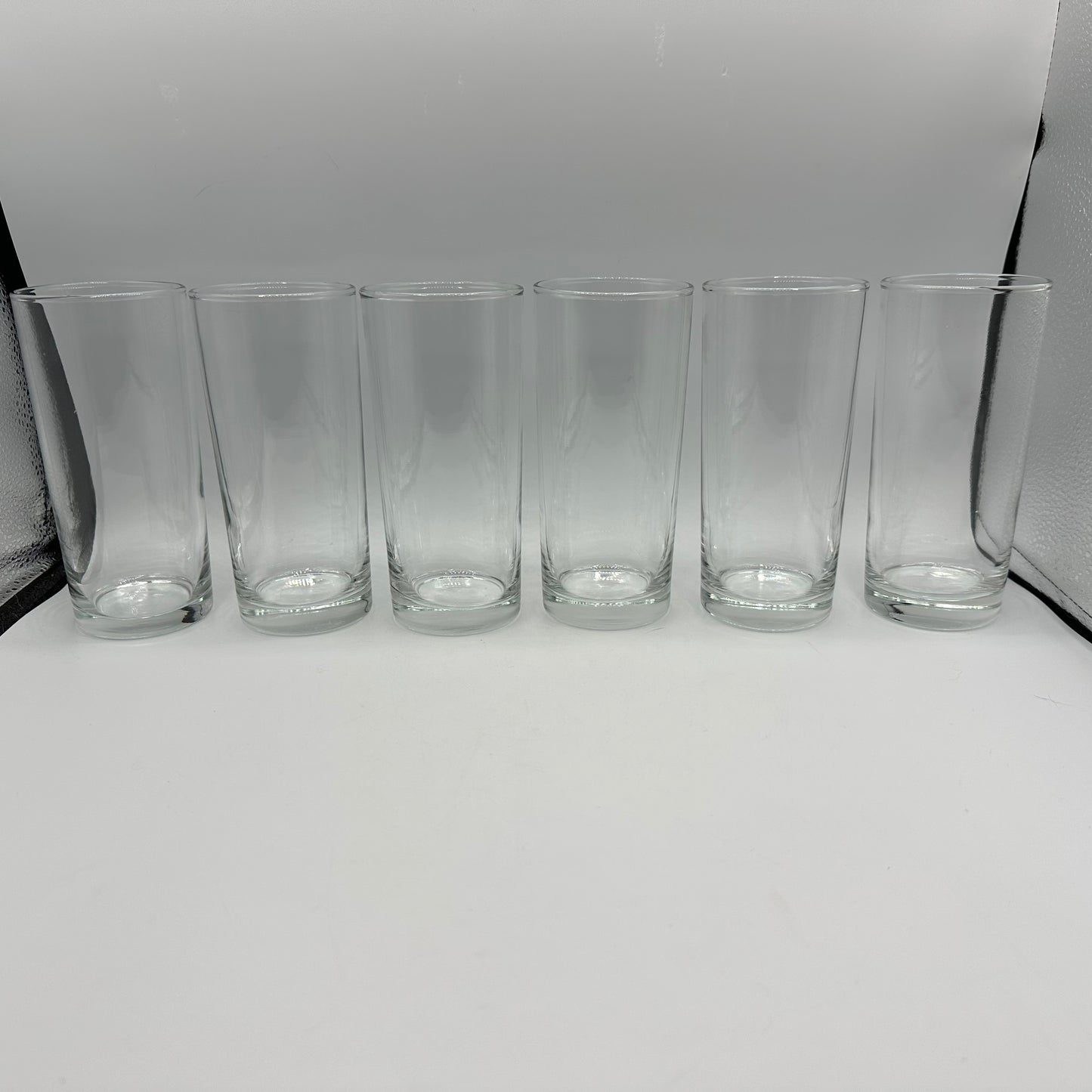 Hometrends Set of Six Glass Tumblers with Metal Caddy