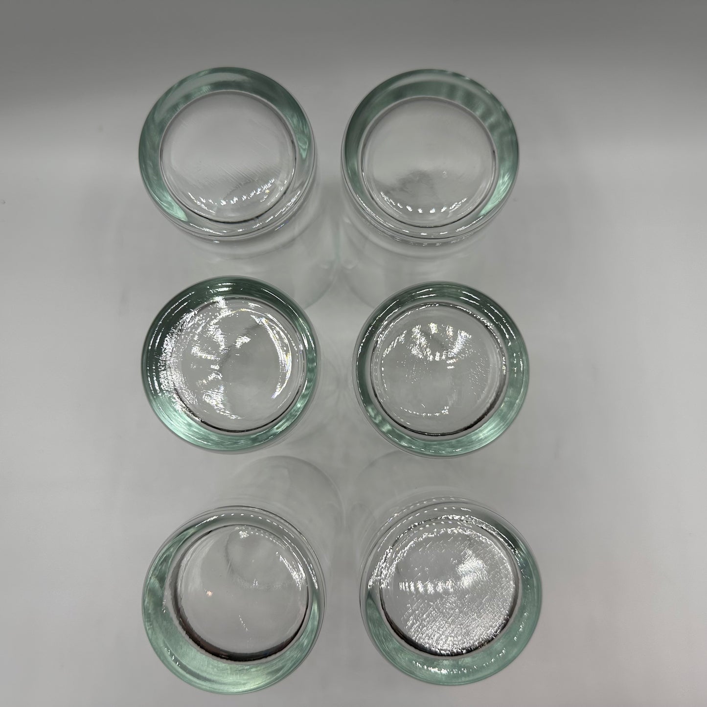 Hometrends Set of Six Glass Tumblers with Metal Caddy