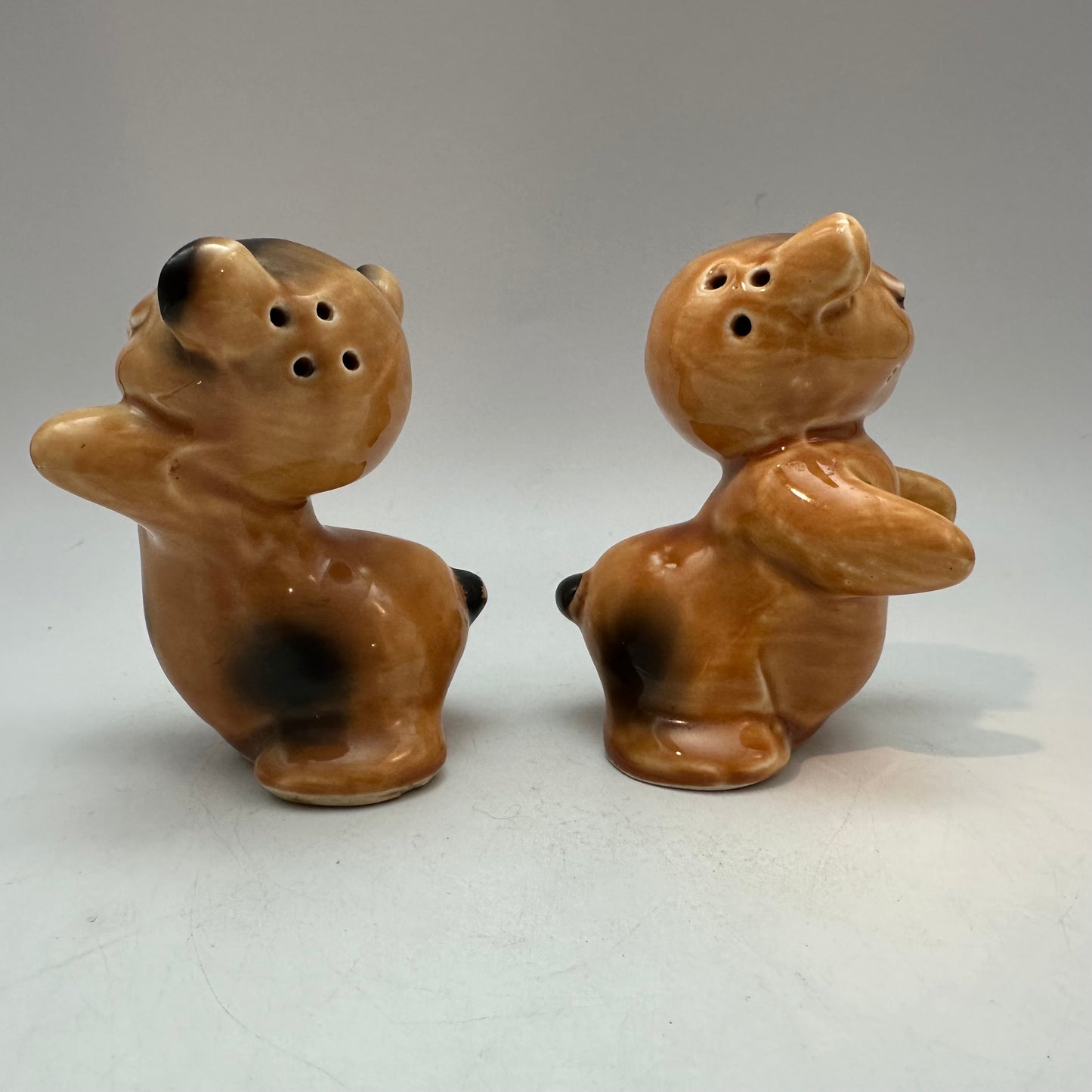 1950's VanTellingen Salt and Pepper Shakers "Bear Hug" Brown