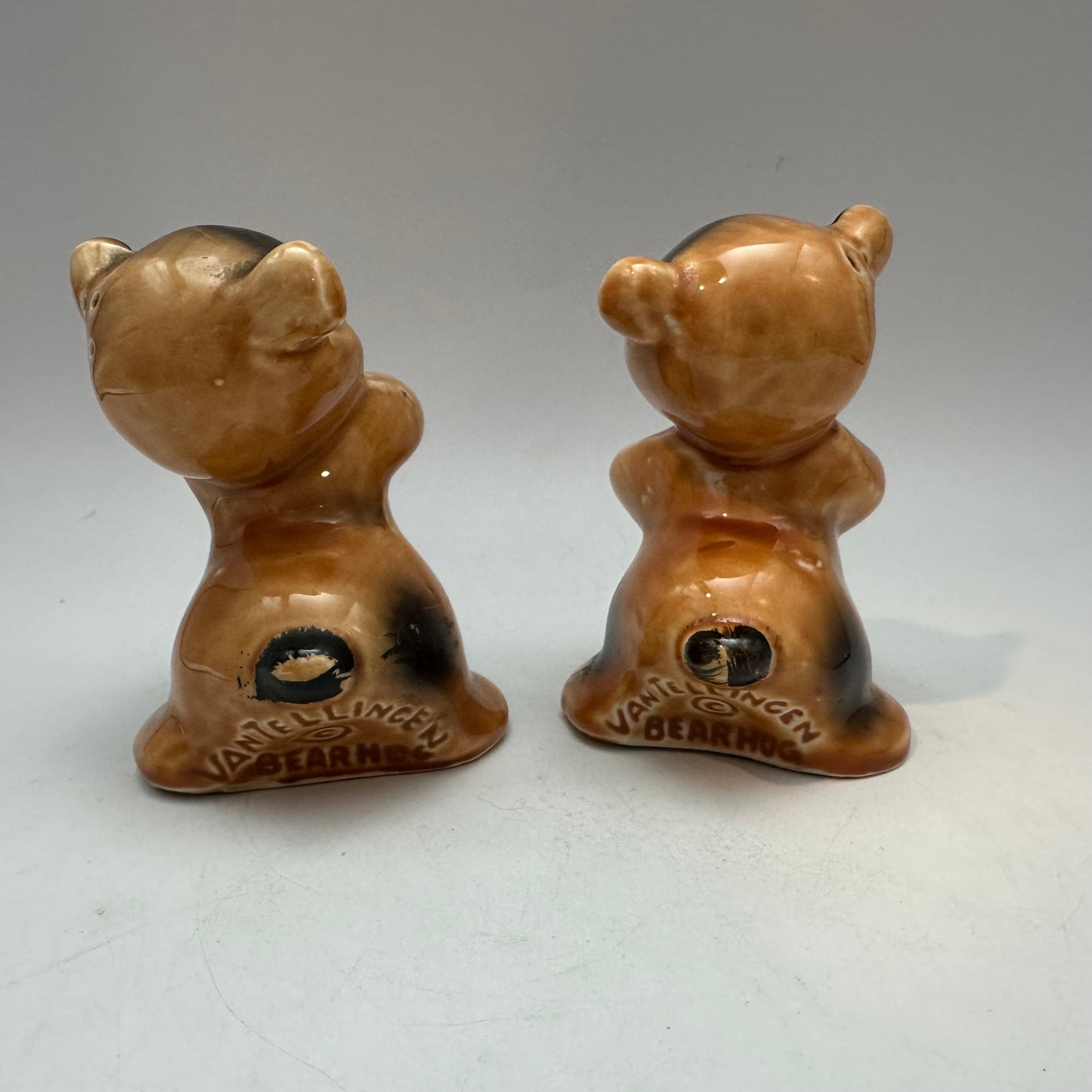 1950's VanTellingen Salt and Pepper Shakers "Bear Hug" Brown