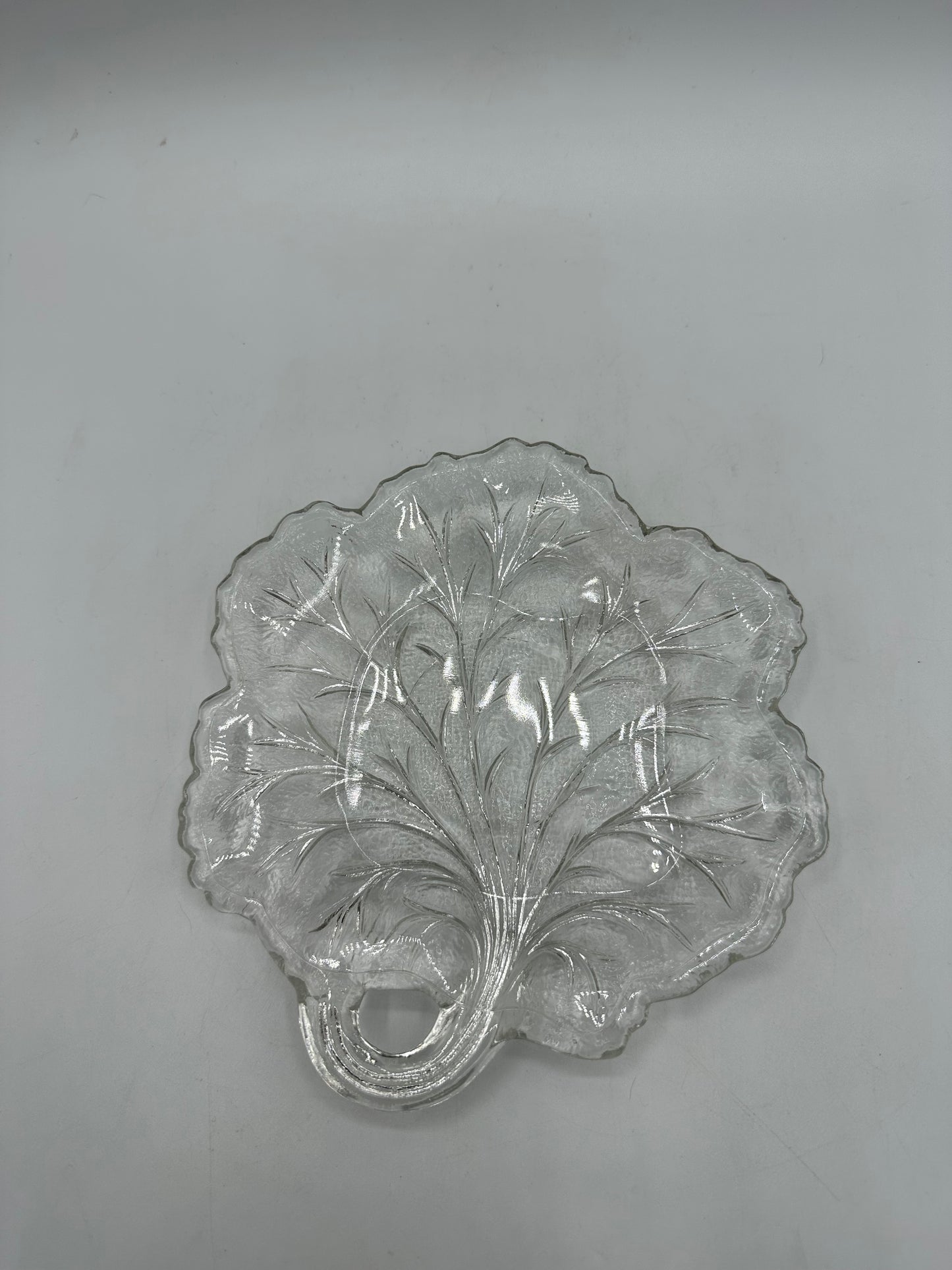 Indiana Glass Pebble Leaf Tidbit Plate
