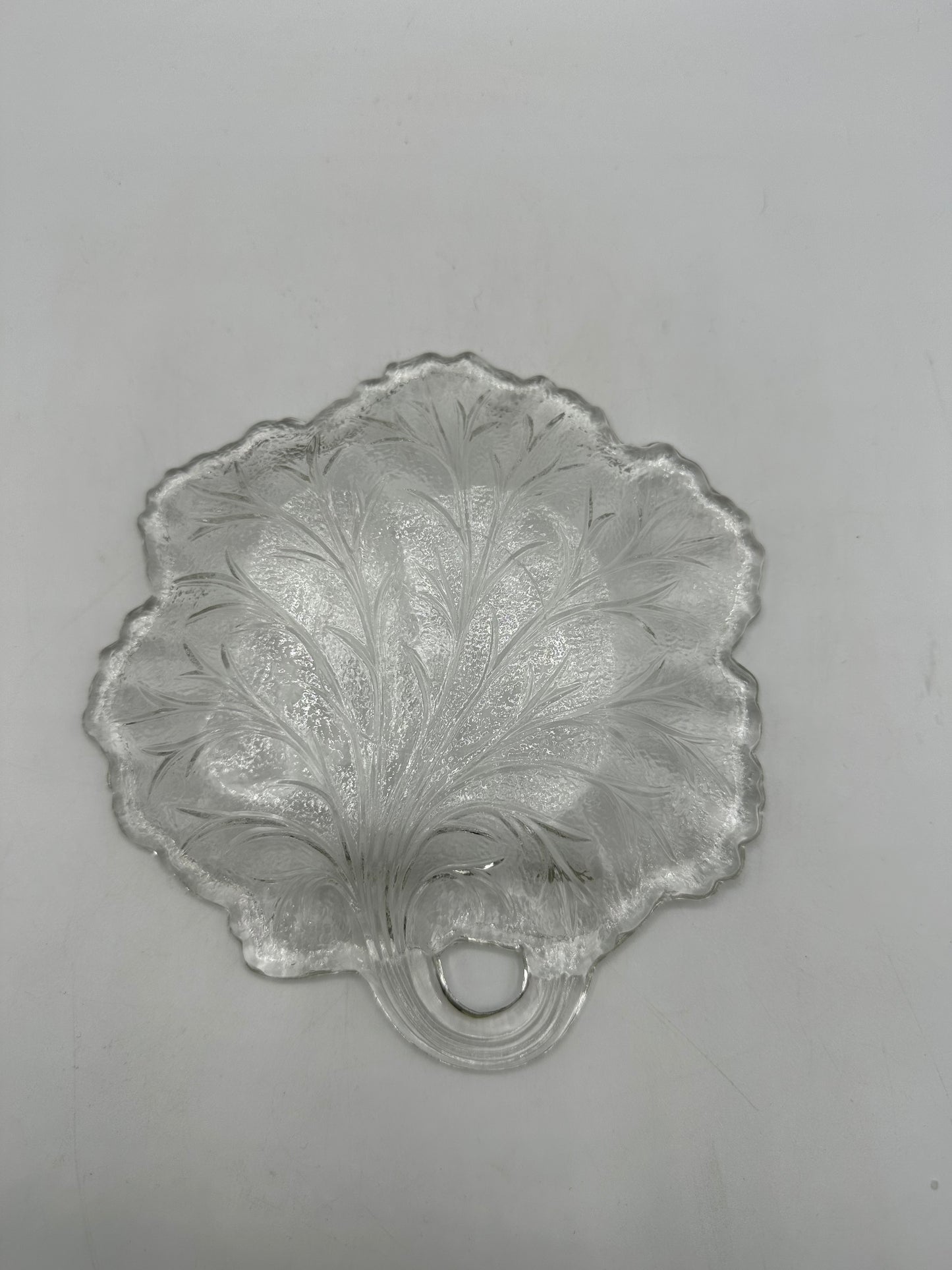 Indiana Glass Pebble Leaf Tidbit Plate