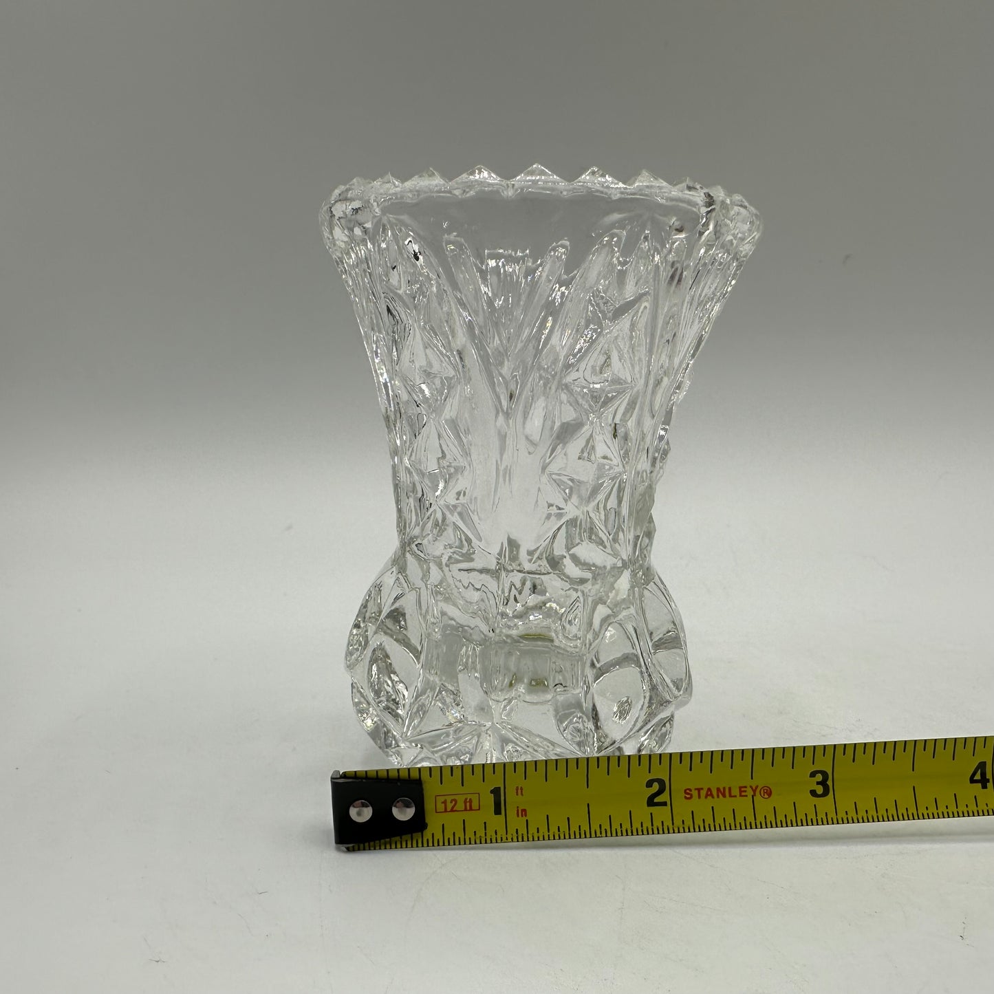 Crystal Saw Tooth Edge Pineapple Vase