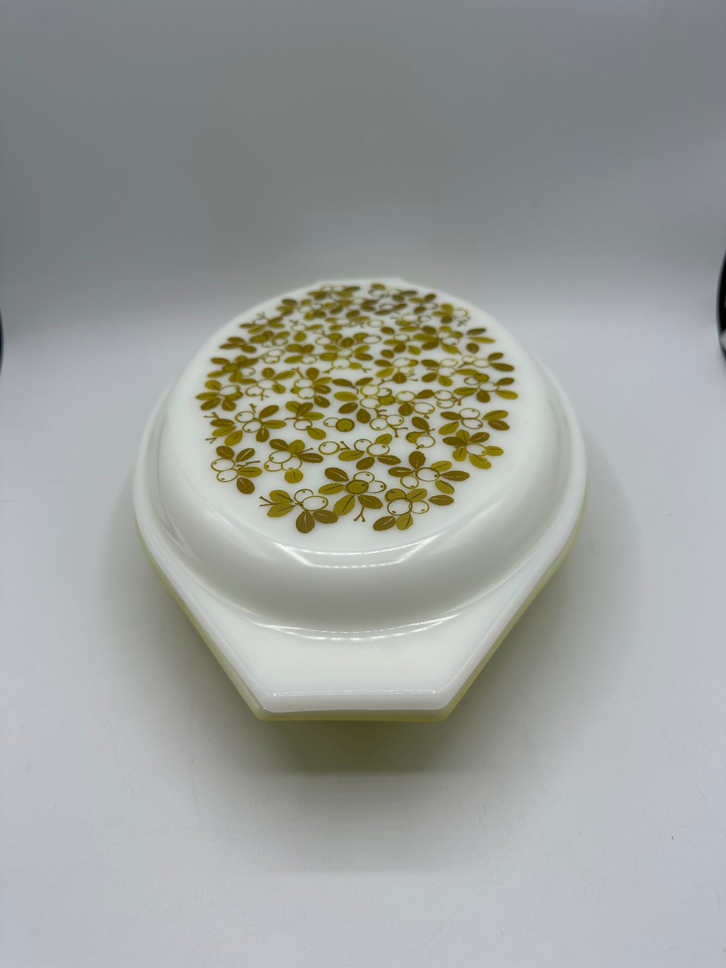 Pyrex Verde Oval 1 Qt Divided Casserole Dish