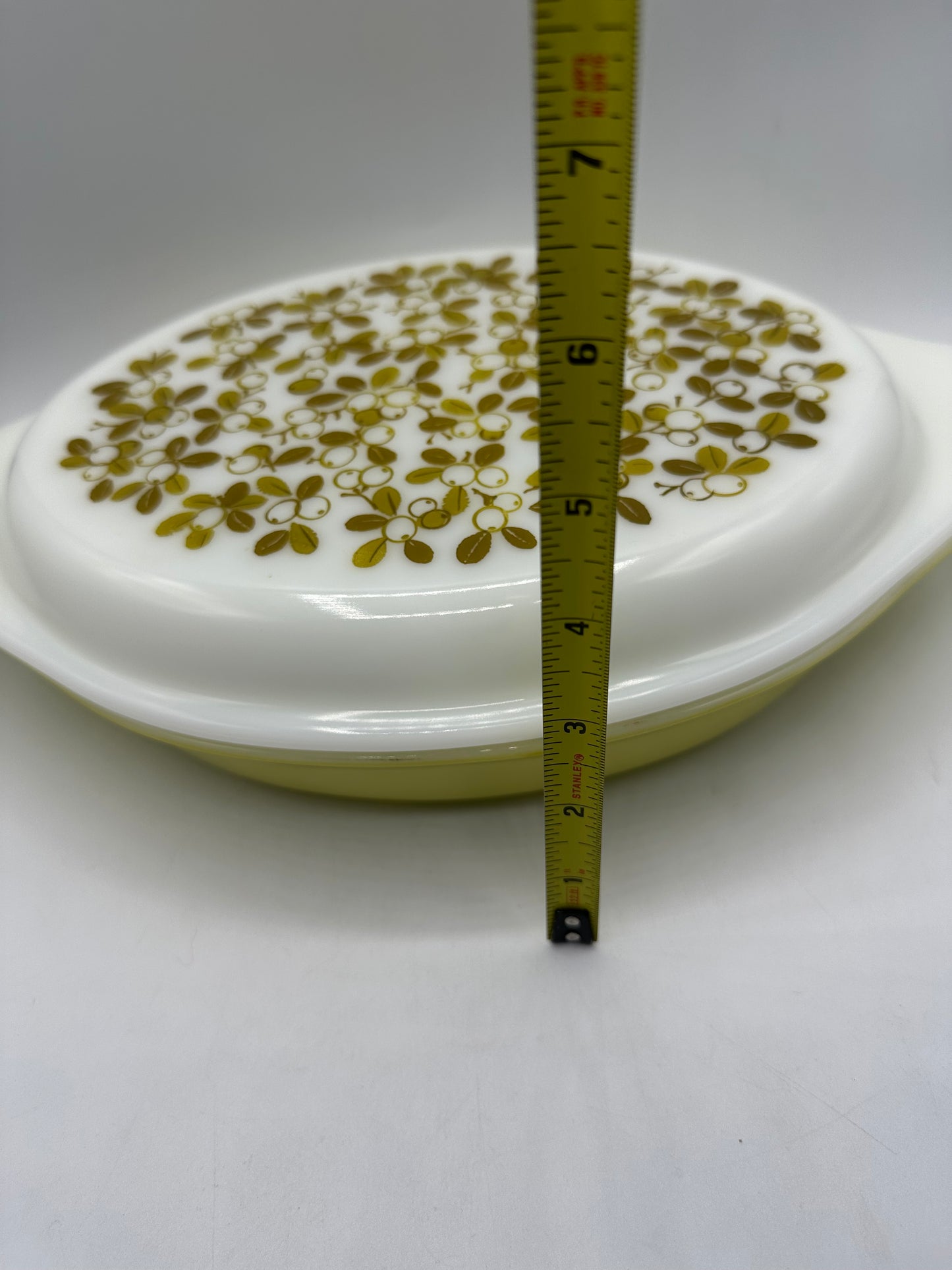 Pyrex Verde Oval 1 Qt Divided Casserole Dish