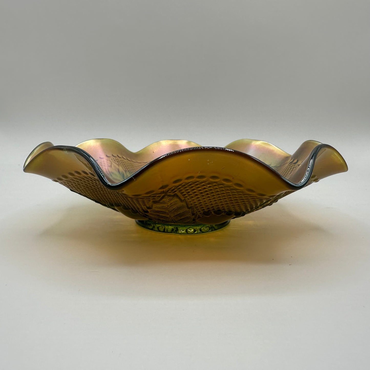 Northwood Glass Carnival Glass Ruffled Rim Bowl, Bulls Eye & Leaves, Green