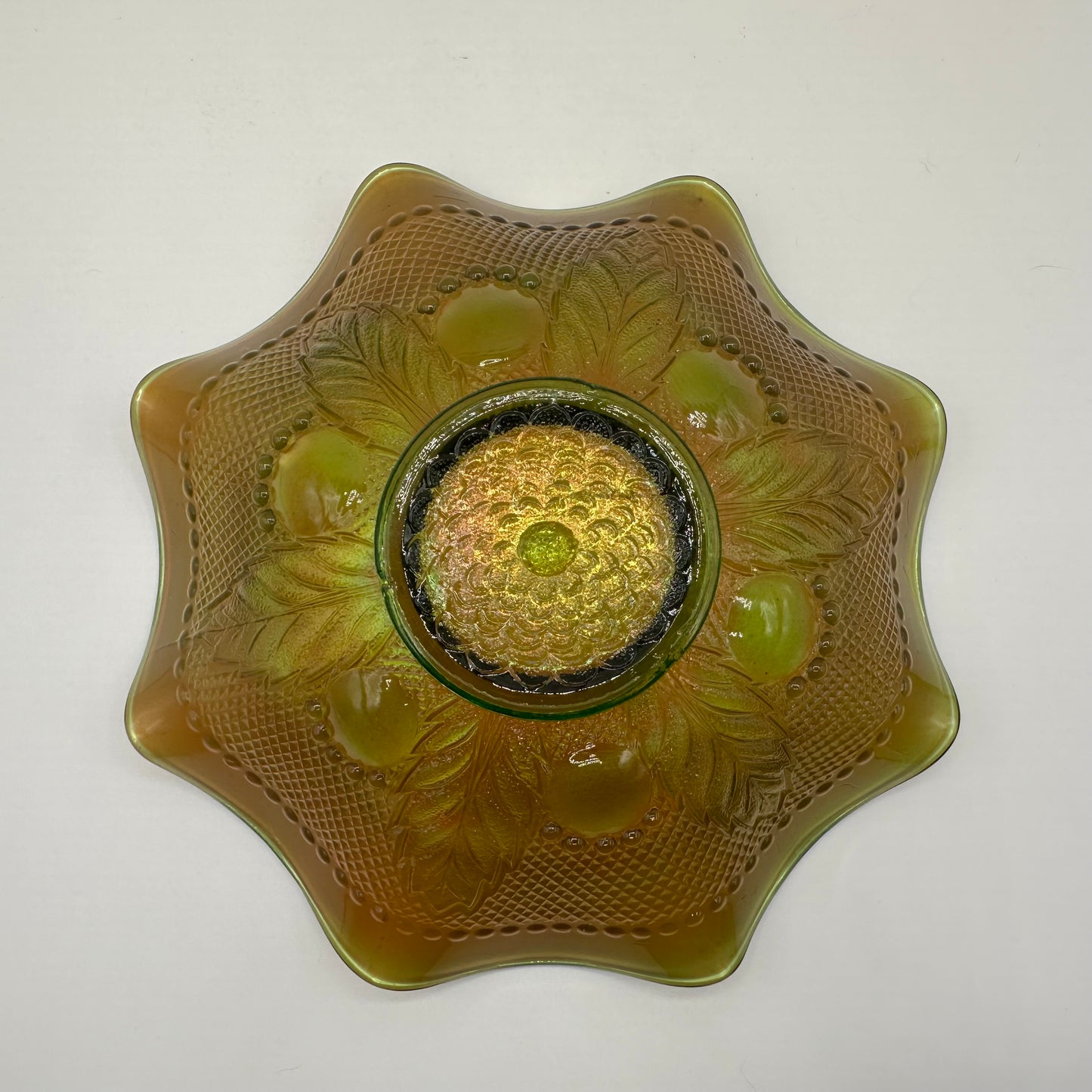 Northwood Glass Carnival Glass Ruffled Rim Bowl, Bulls Eye & Leaves, Green