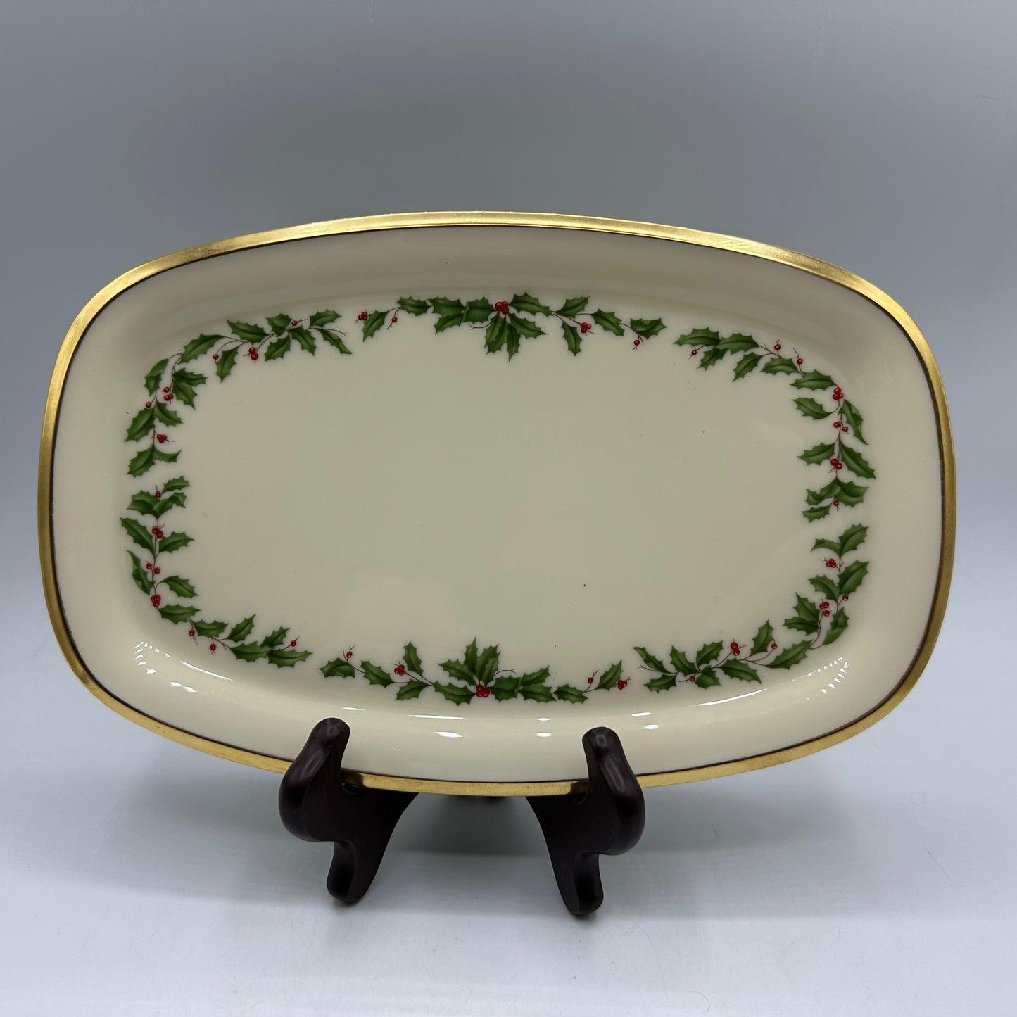 Lenox Holiday Rectangular Tray Holly & Berries