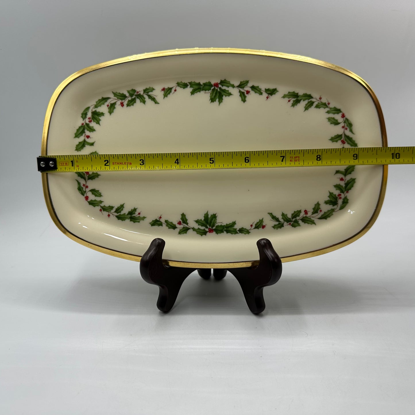 Lenox Holiday Rectangular Tray Holly & Berries
