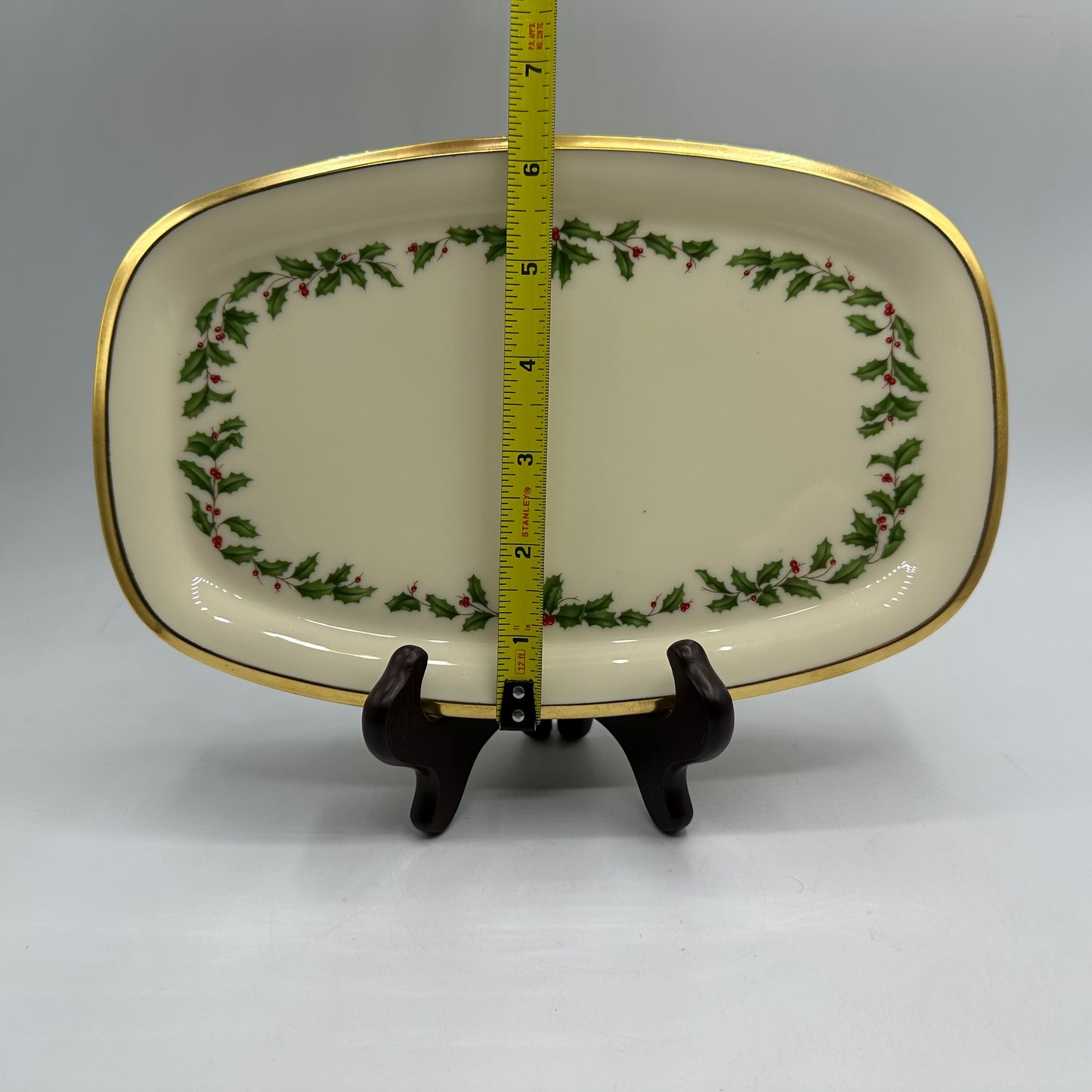 Lenox Holiday Rectangular Tray Holly & Berries