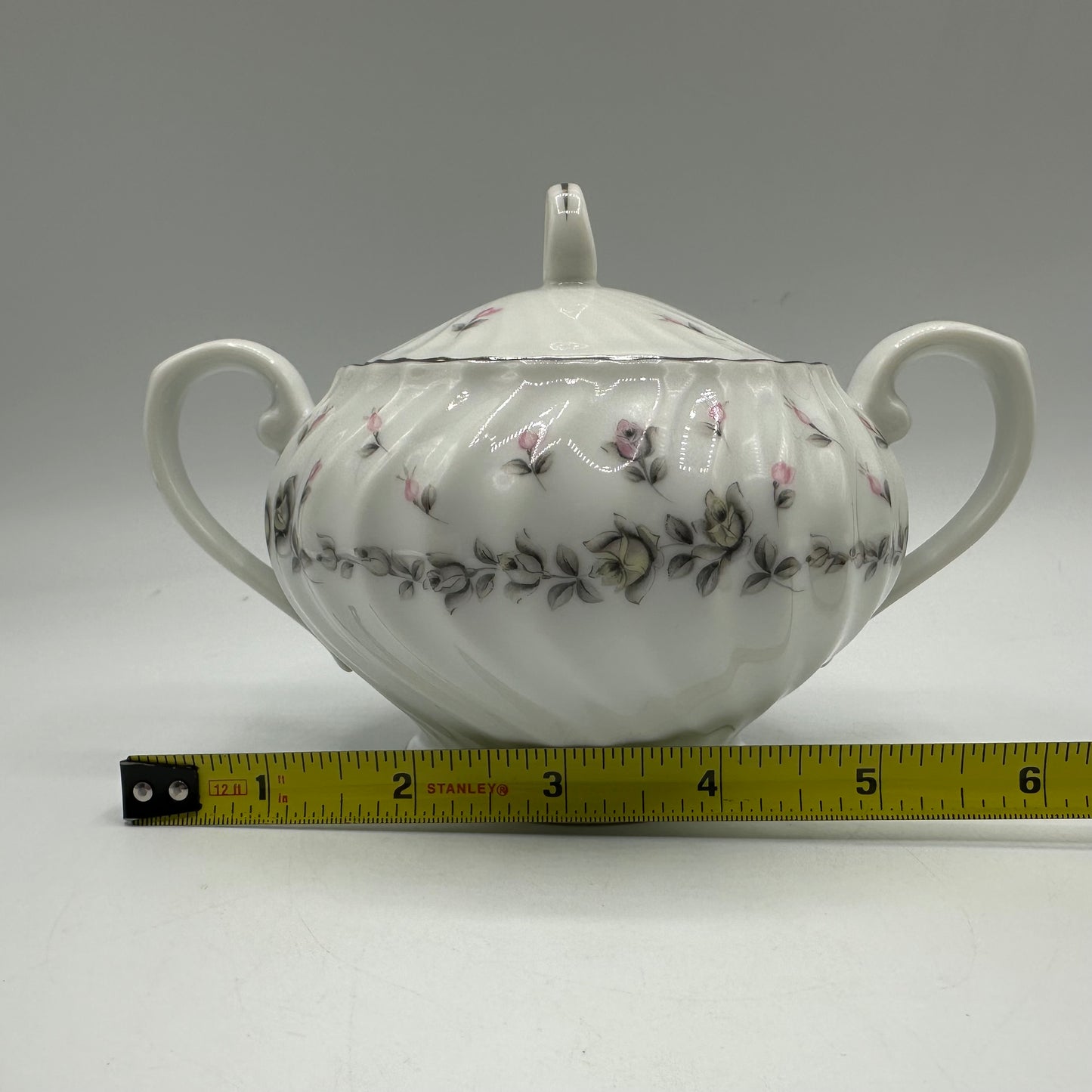 Style House Picardy Platinum Sugar Bowl and Creamer