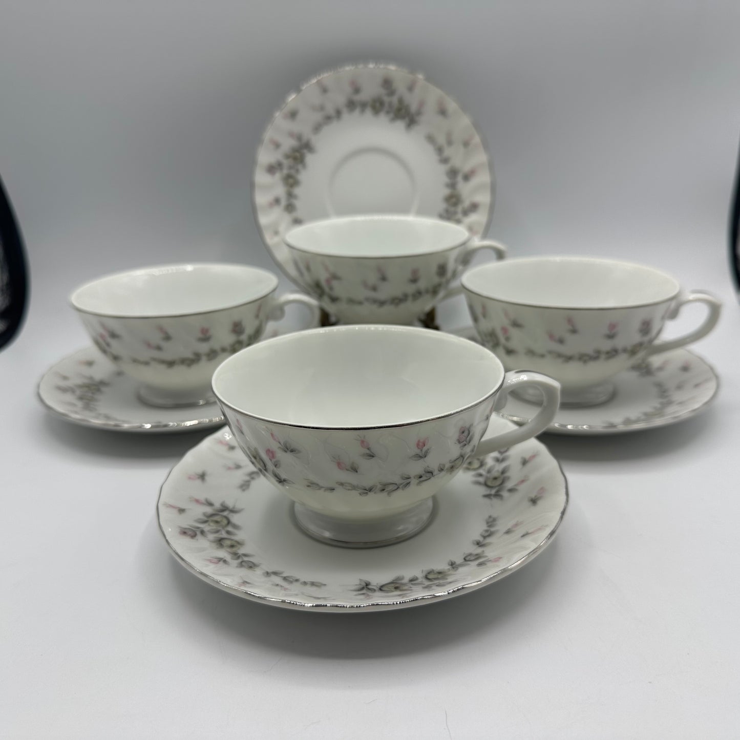 Style House Picardy Platinum Cups and Saucers, Set of 4