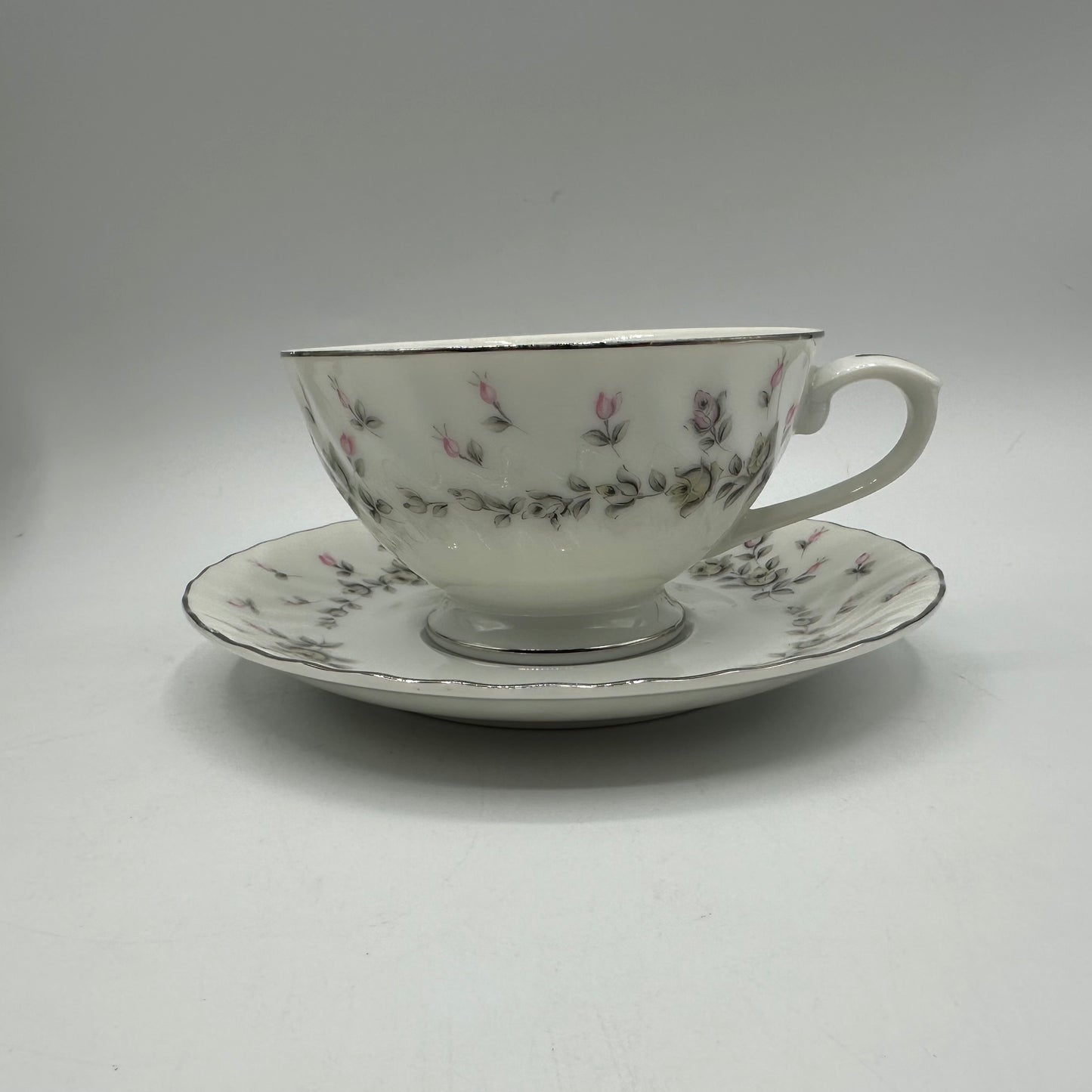 Style House Picardy Platinum Cups and Saucers, Set of 4
