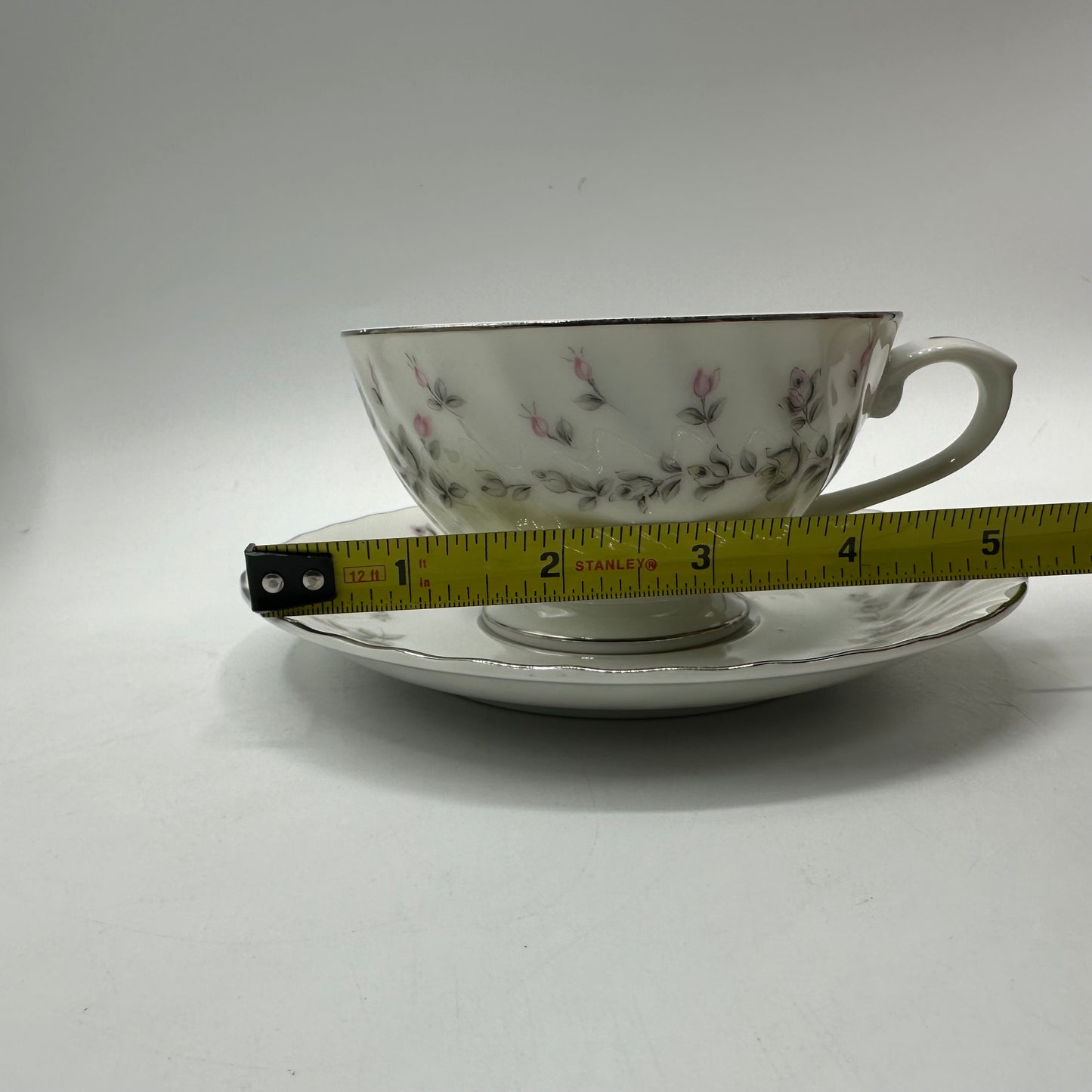 Style House Picardy Platinum Cups and Saucers, Set of 4