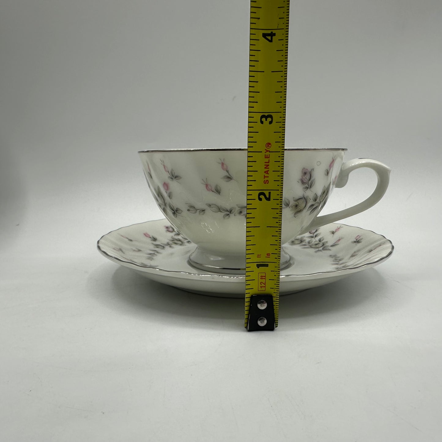 Style House Picardy Platinum Cups and Saucers, Set of 4