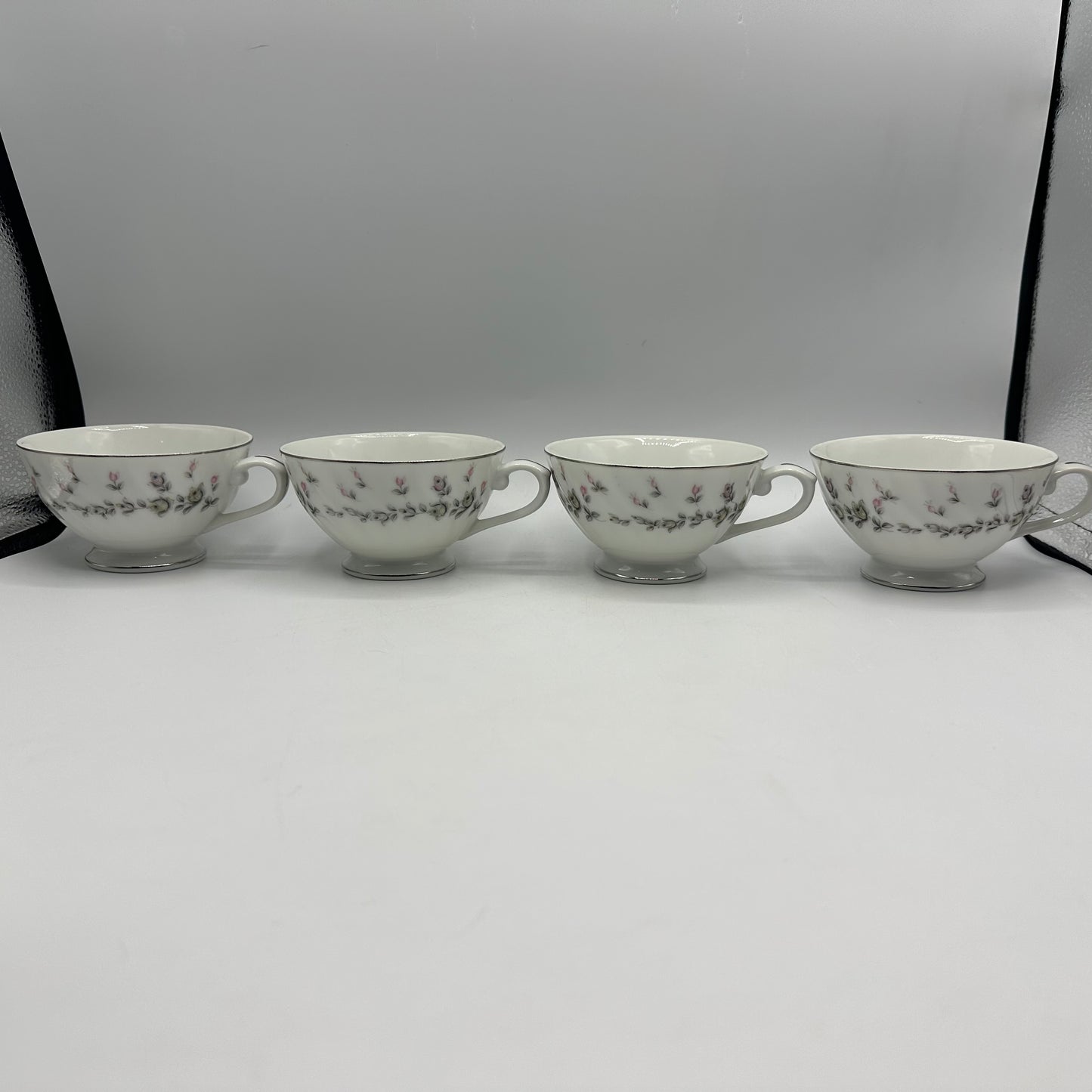 Style House Picardy Platinum Cups and Saucers, Set of 4