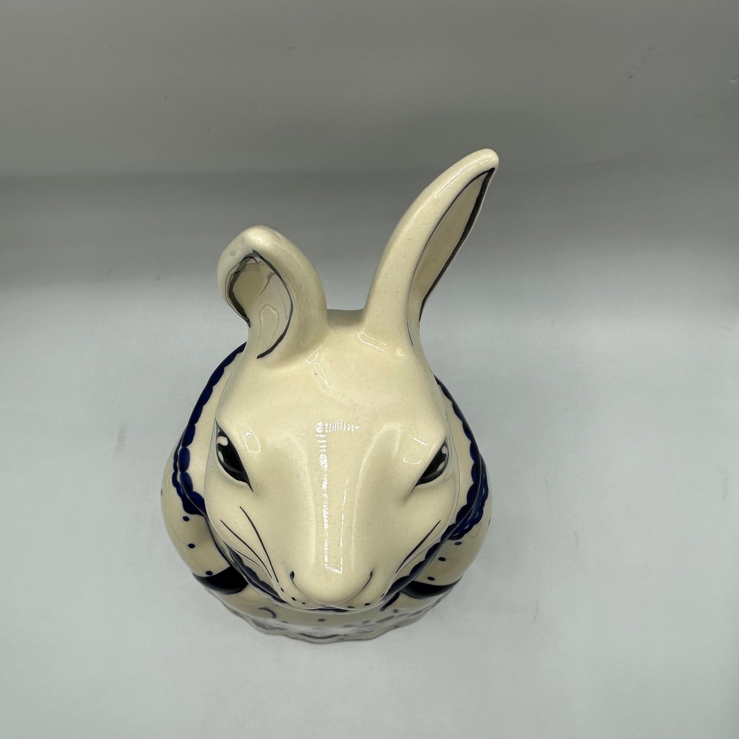 Manufaktura w Bolesławcu Bunny Cookie Jar