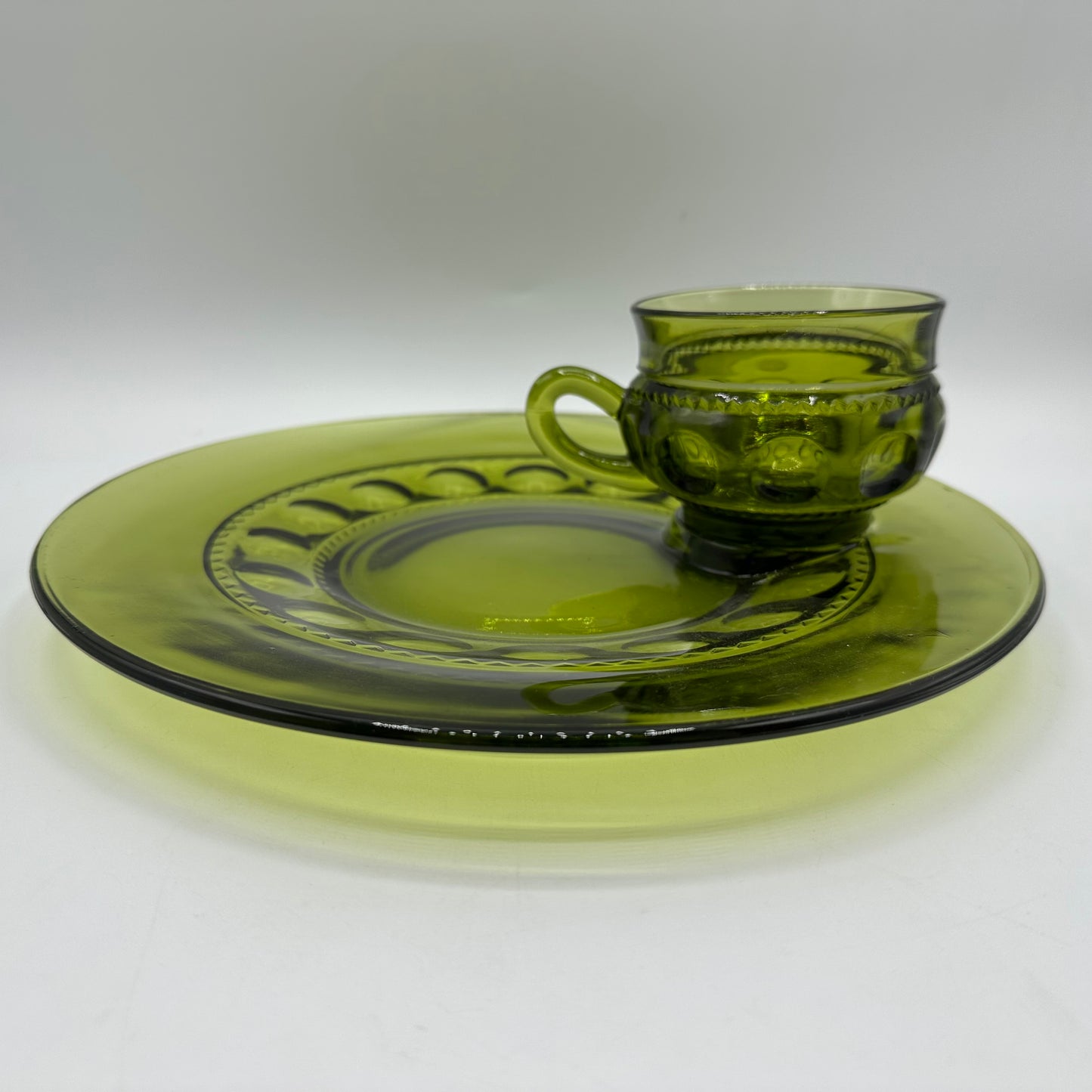 Indiana Glass Kings Crown Thumbprint Avocado Green Snack Plate & Cup, Set of 4