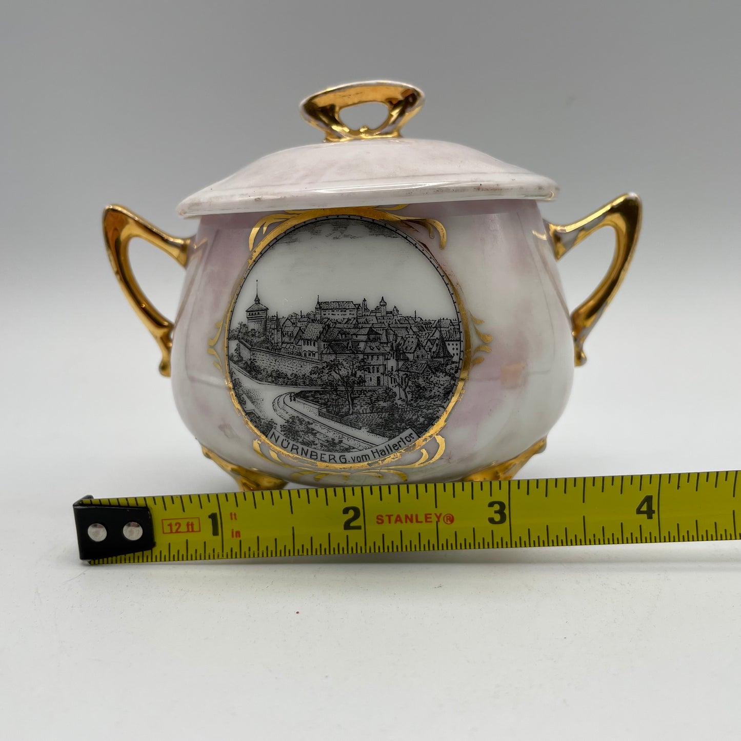 Nurnburg Souvenir Sugar Bowl, Pink with Gold Trim