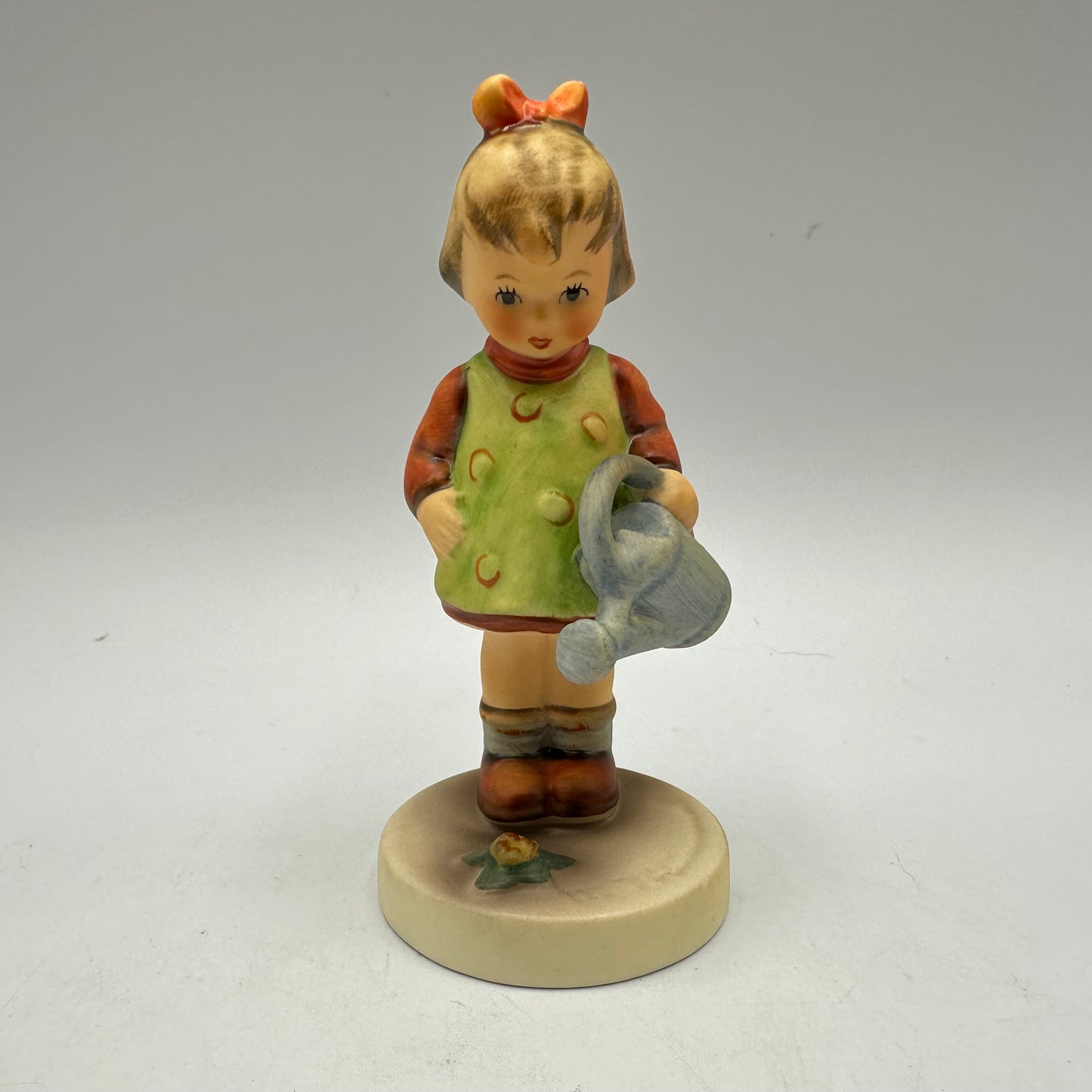 Goebel Hummel Figurine "Little Gardener" TMK-5