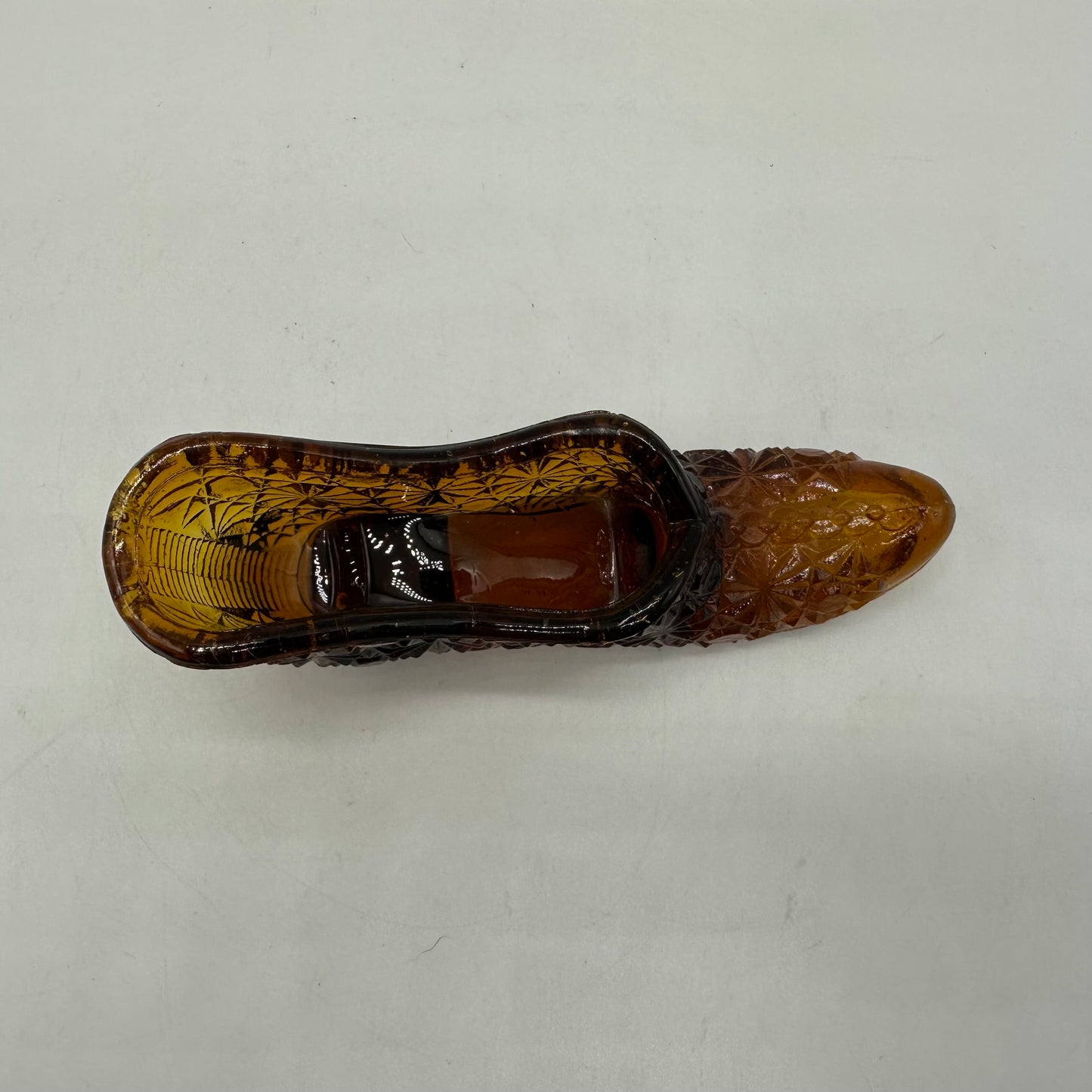 LE Smith Glass Daisy and Button Victorian Shoe, Amber