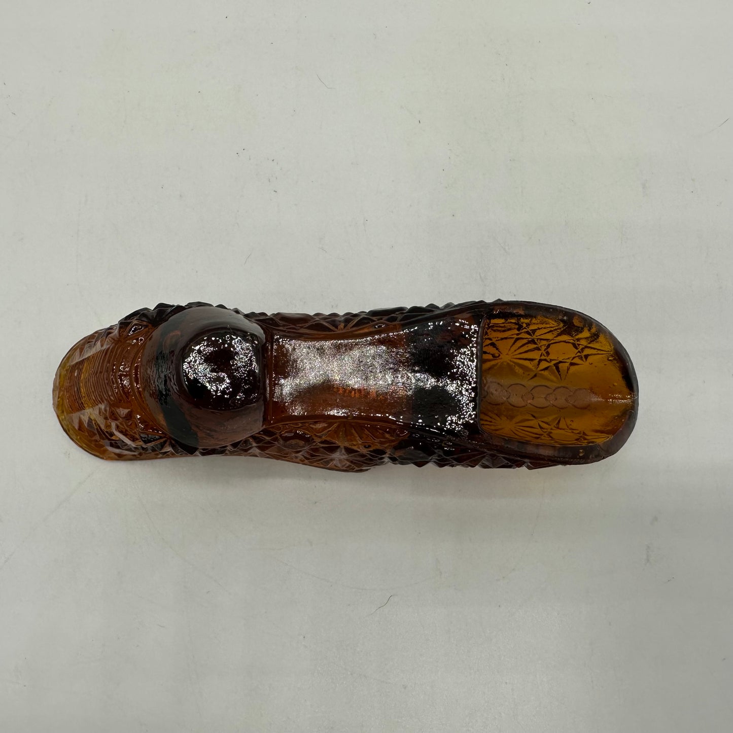 LE Smith Glass Daisy and Button Victorian Shoe, Amber