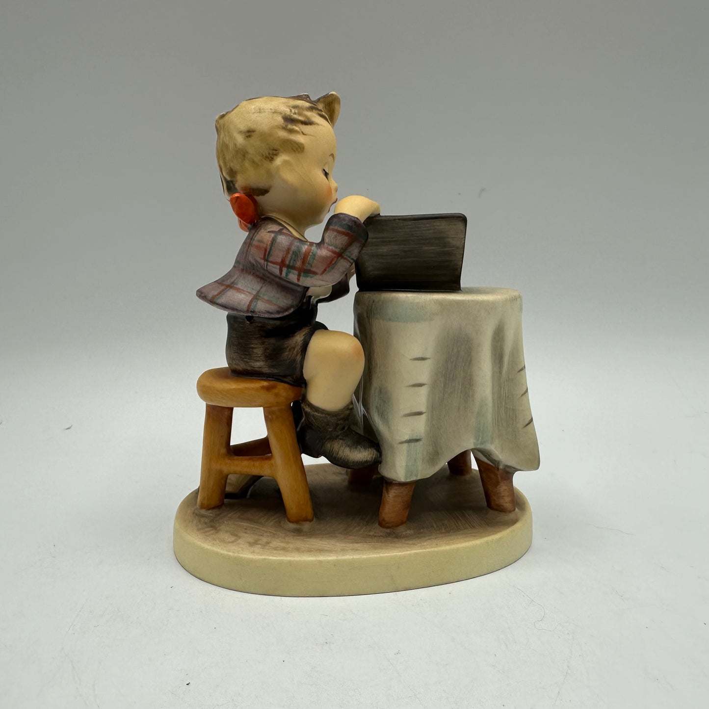 Goebel Hummel Figurine "Little Bookkeeper" TMK-4