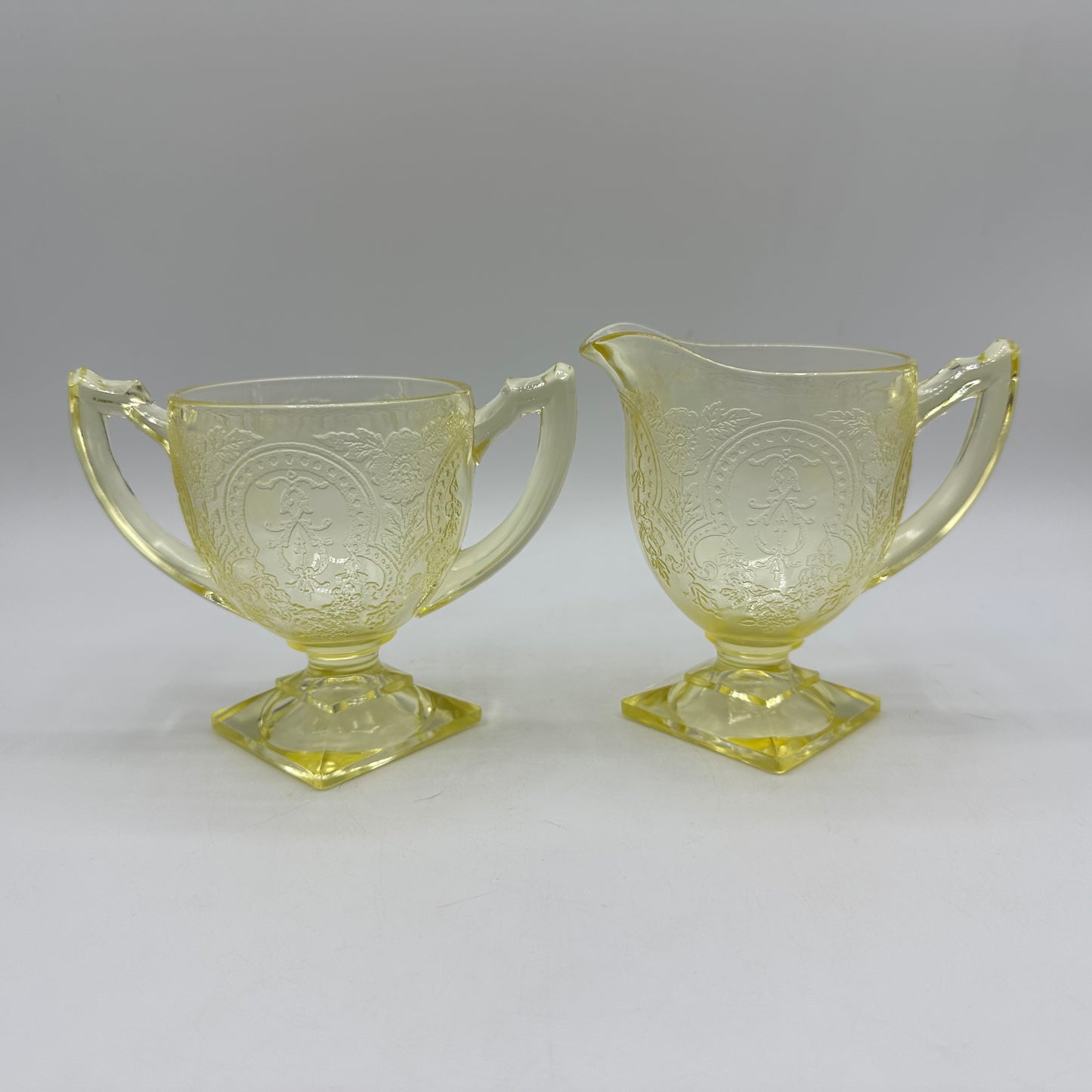 Indiana Glass Yellow Open Sugar Bowl and Footed Creamer, Horseshoe Pattern