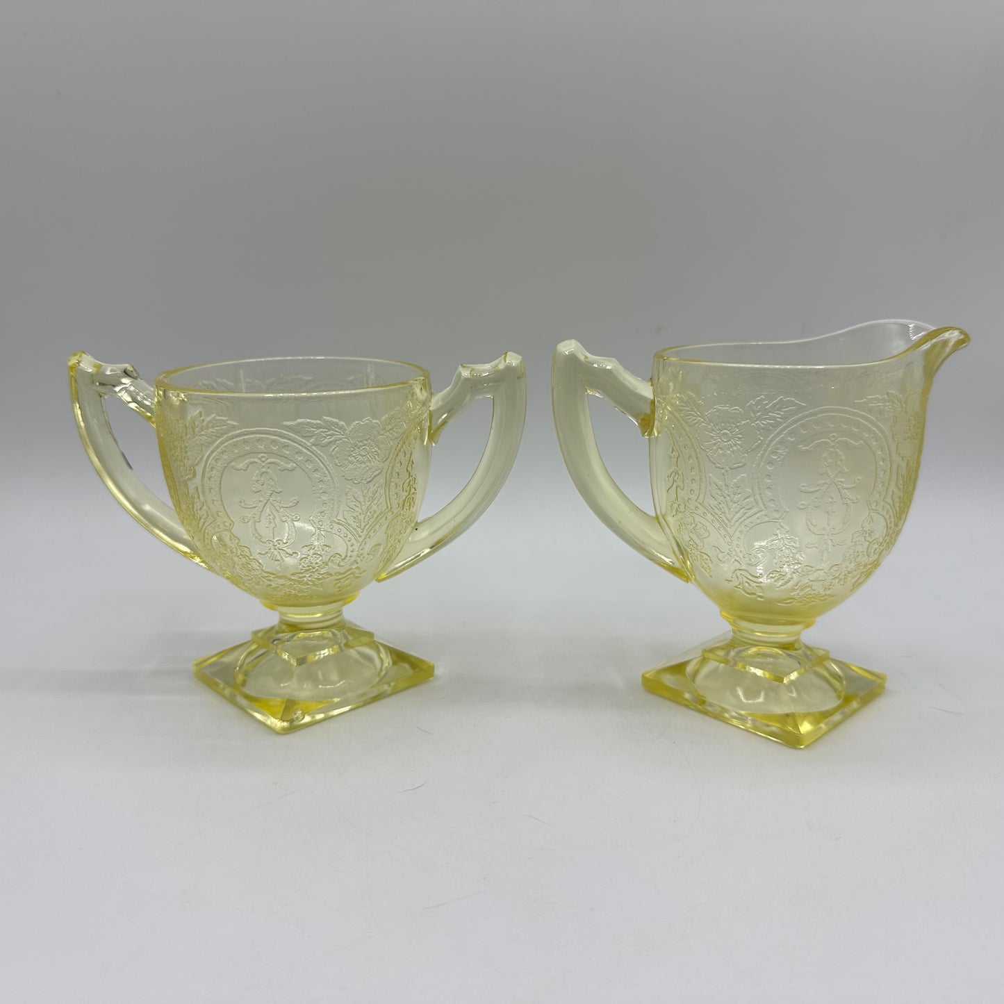 Indiana Glass Yellow Open Sugar Bowl and Footed Creamer, Horseshoe Pattern
