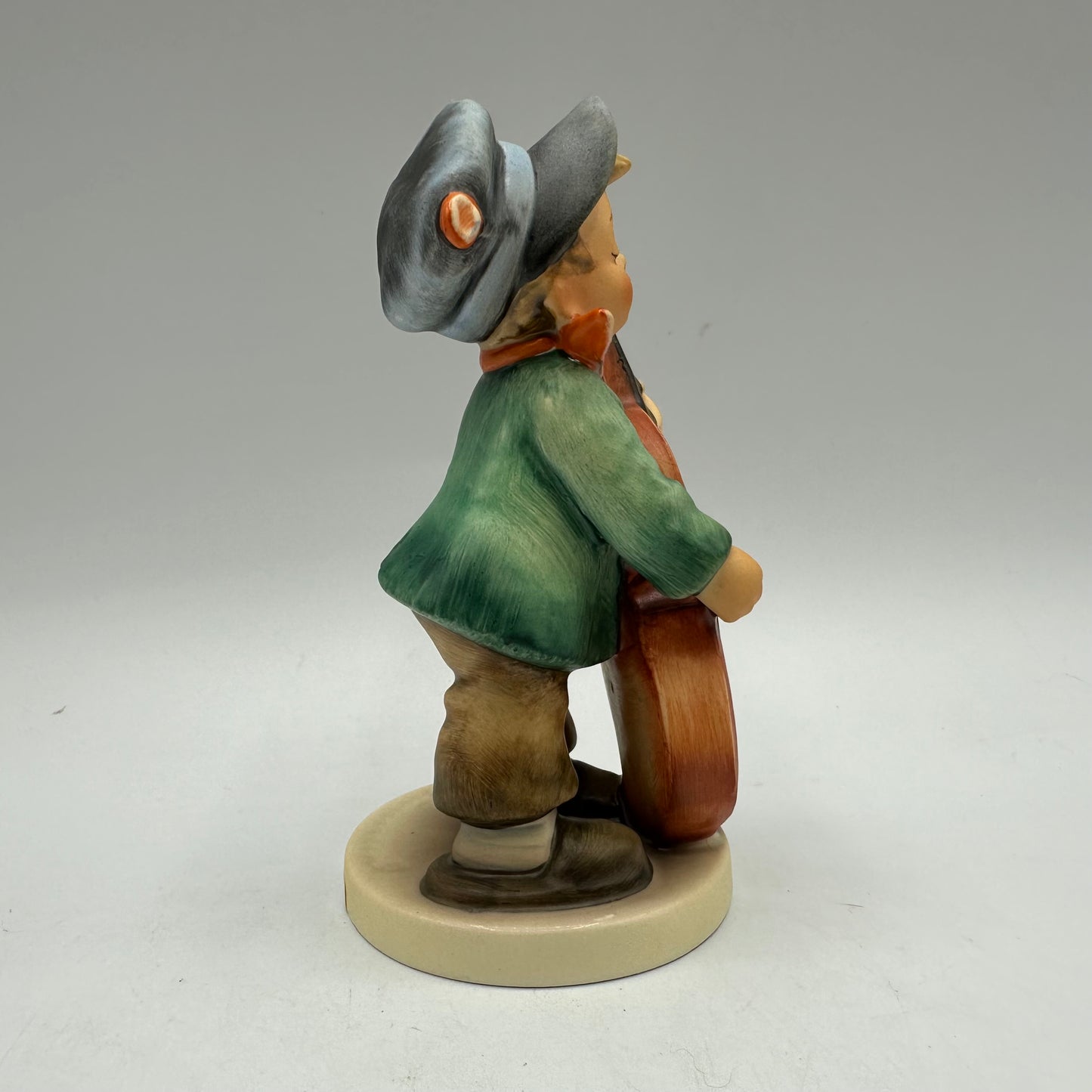 Goebel Hummel Figurine "Sweet Music" TMK-6