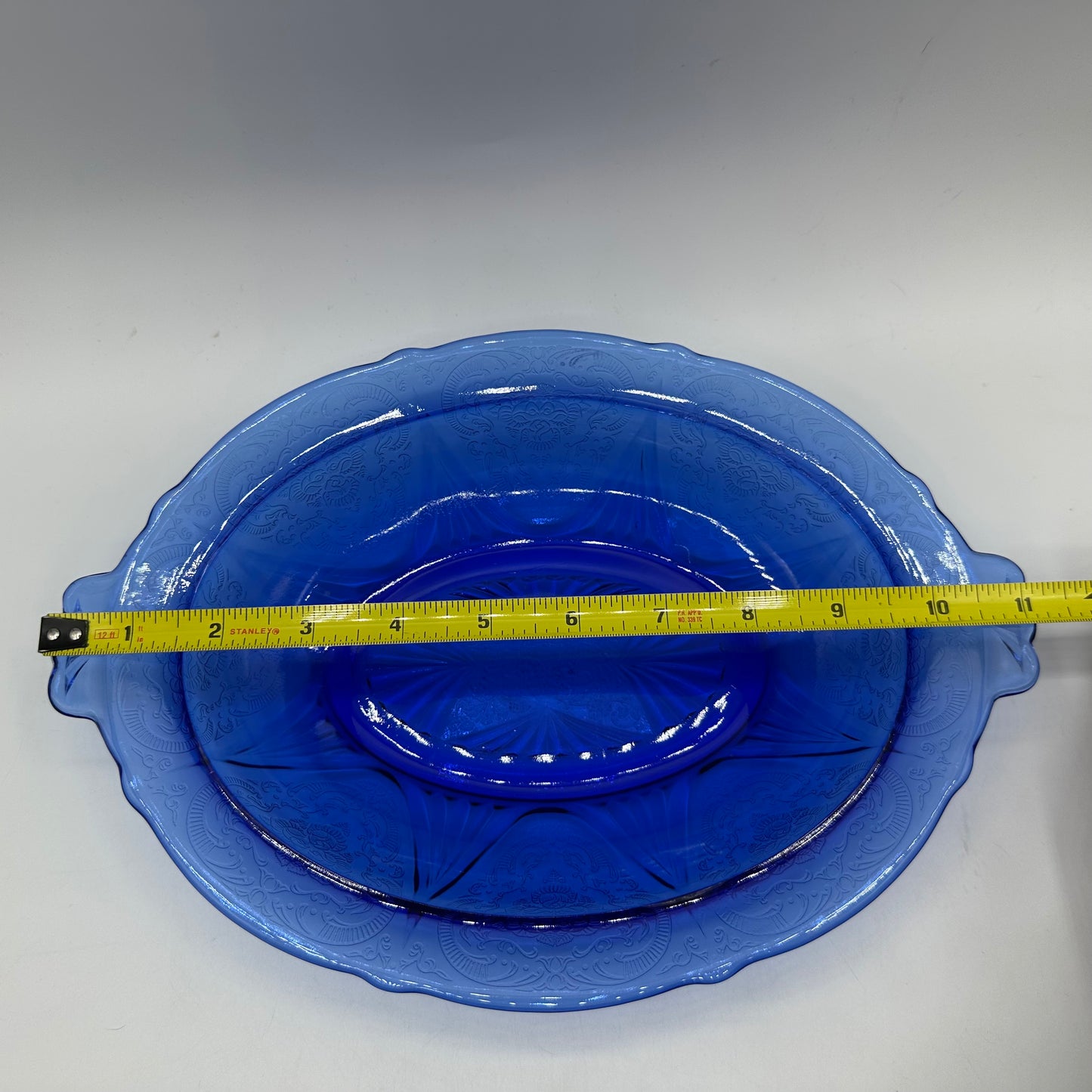 Hazel-Atlas Royal Lace 11" Oval Vegetable Bowl, Cobalt Blue