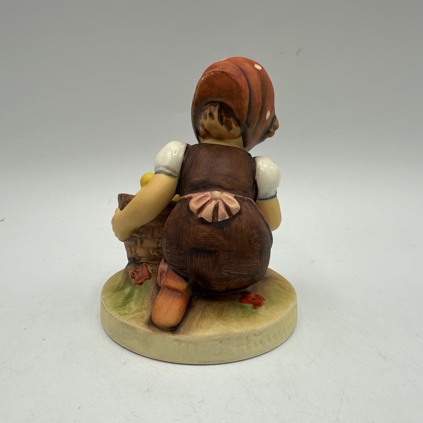 Goebel Hummel Figurine "Chick Girl" TMK-3