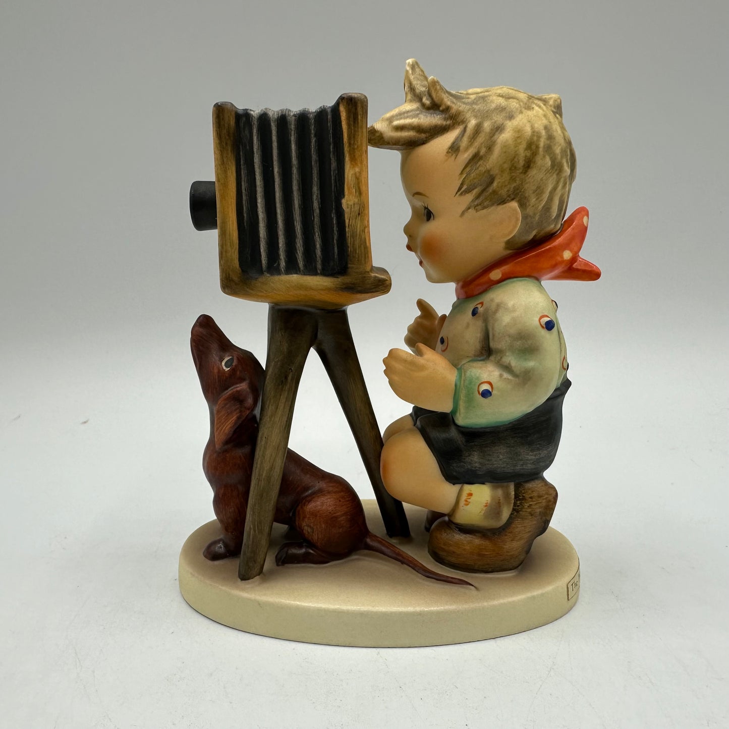 Goebel Hummel Figurine "The Photographer" TMK-5