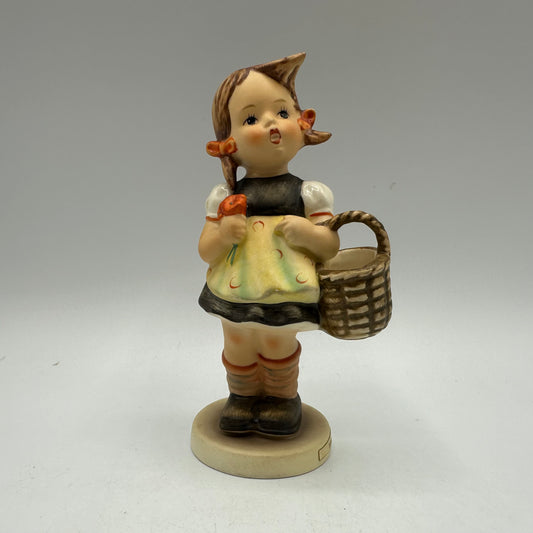 Goebel Hummel Figurine "Sister" TMK-3