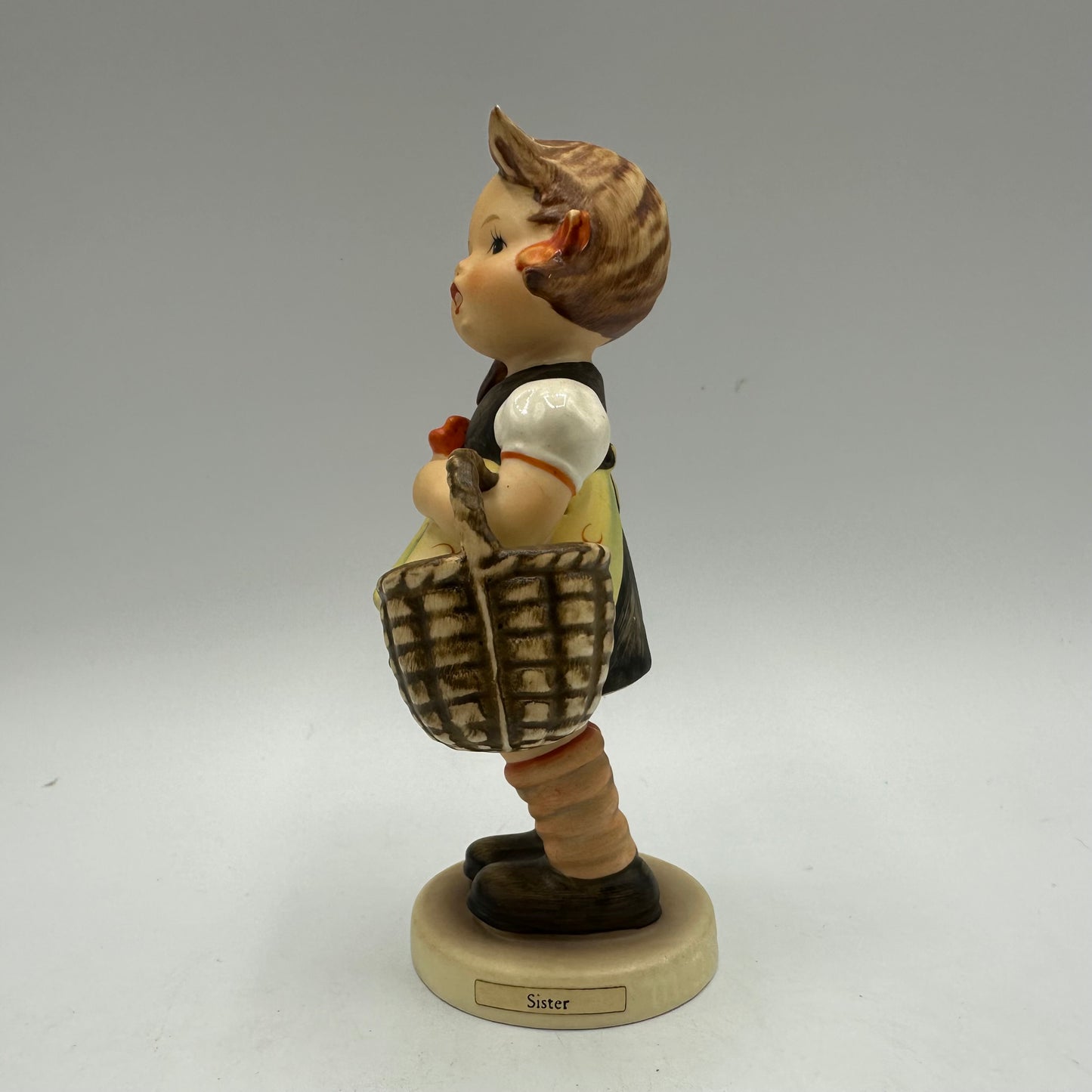 Goebel Hummel Figurine "Sister" TMK-3