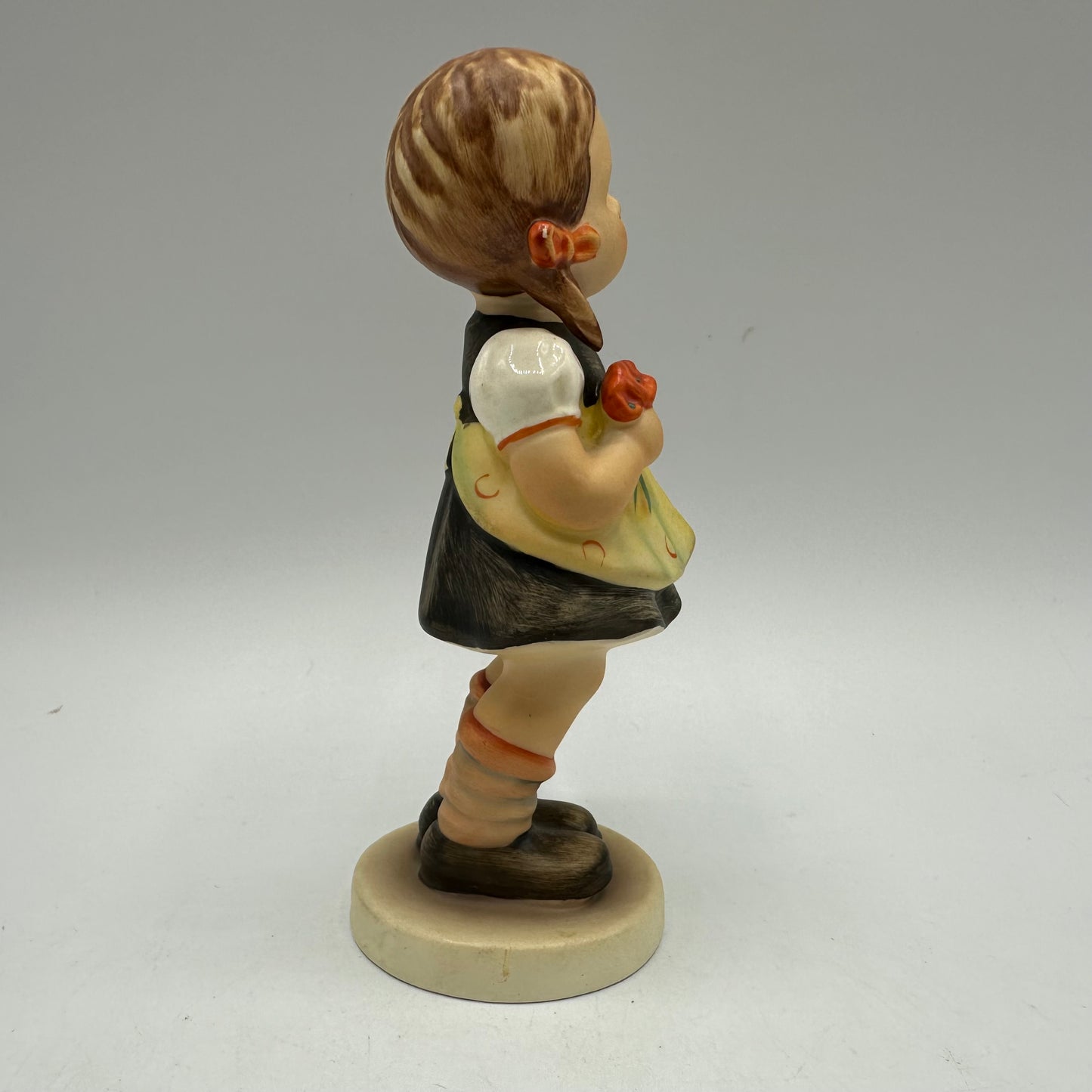 Goebel Hummel Figurine "Sister" TMK-3