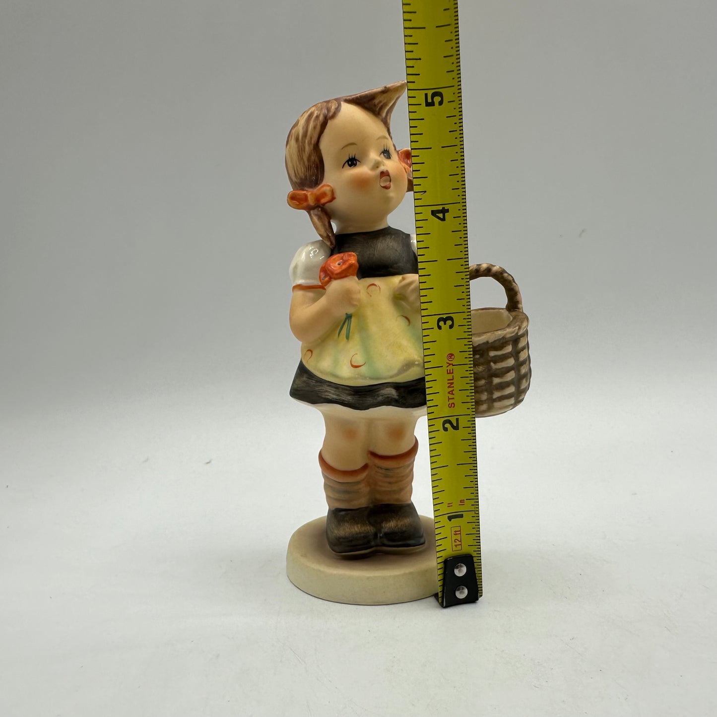 Goebel Hummel Figurine "Sister" TMK-3