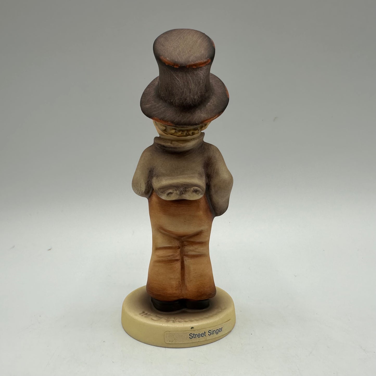 Goebel Hummel Figurine "Street Singer" 5" TMK-5