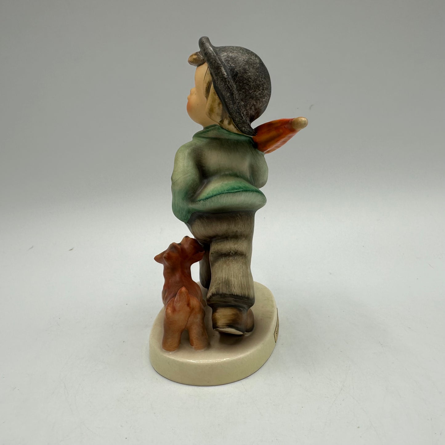 Goebel Hummel Figurine "Strolling Along" 5" TMK-3