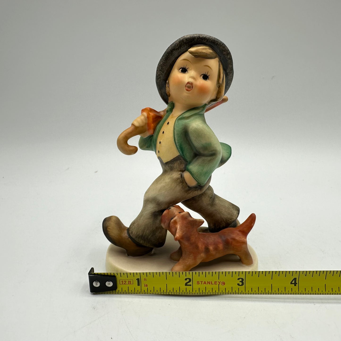 Goebel Hummel Figurine "Strolling Along" 5" TMK-3