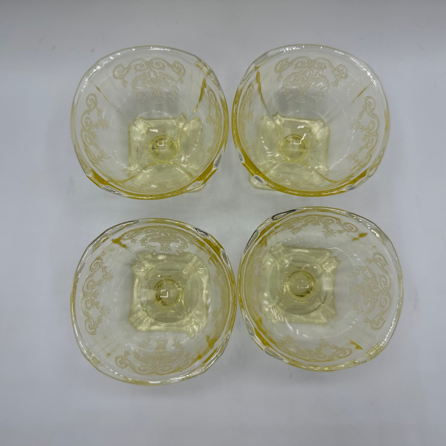 Indiana Glass Yellow Glass Champagne/Sherbet Glass, Lorain Pattern, Set of 4