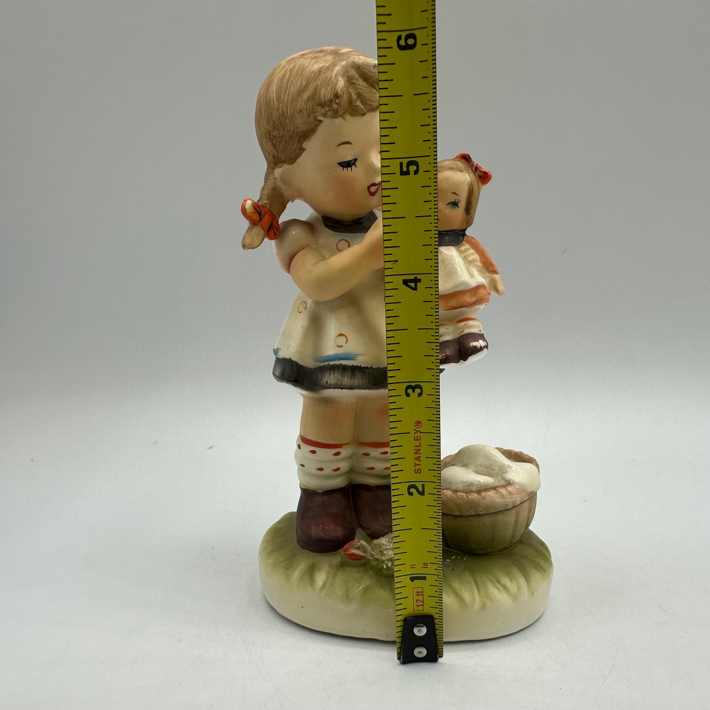 Erich Stauffer Figurine "Mothers Helper" 6"