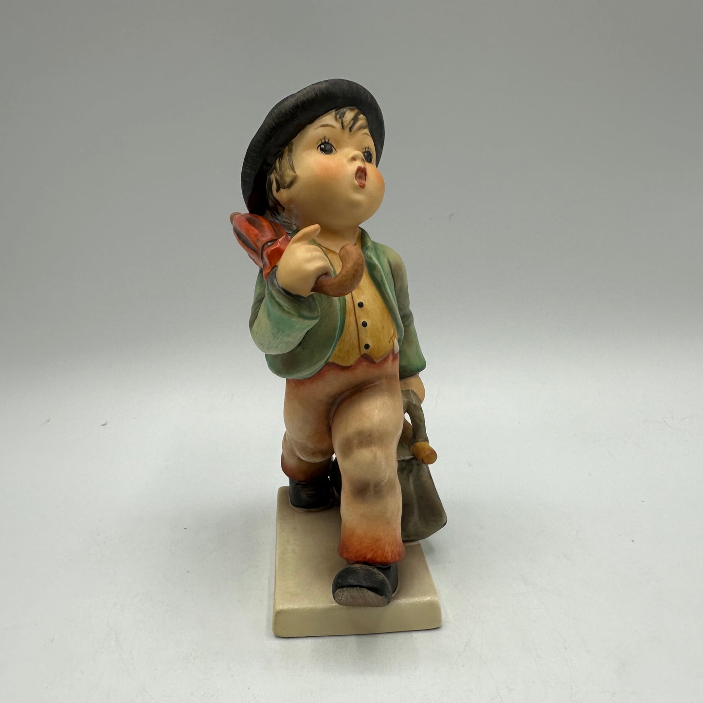 Goebel Hummel Figurine "Merry Wanderer" TMK-3