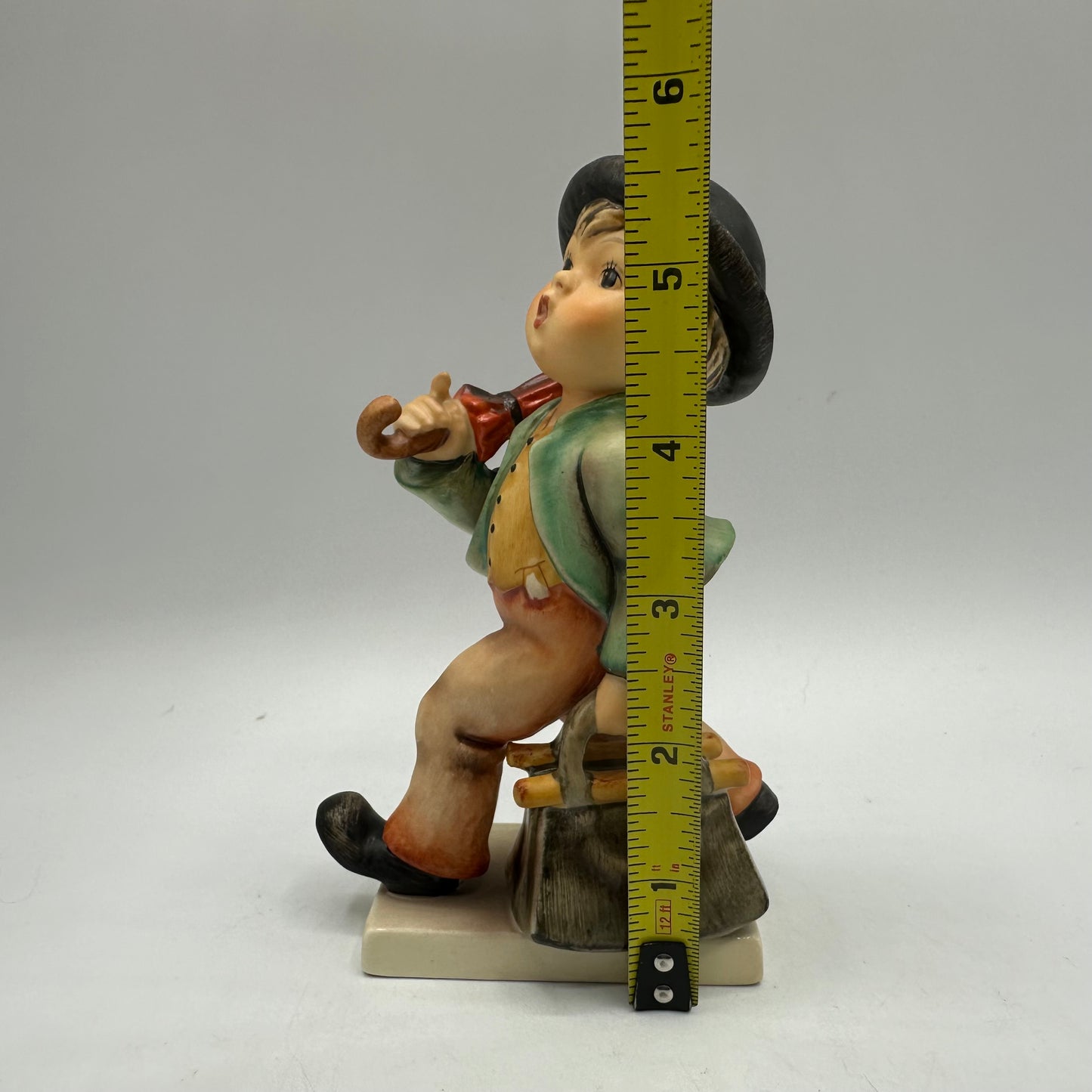 Goebel Hummel Figurine "Merry Wanderer" TMK-3