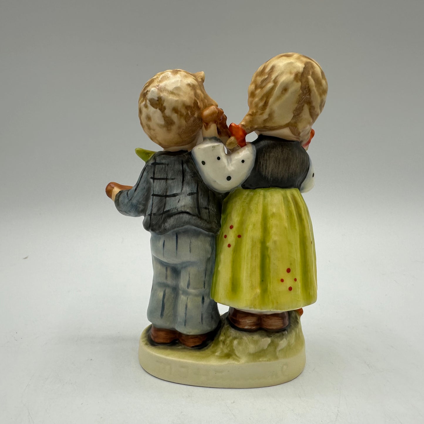 Goebel Hummel Figurine "Happy Days"  TMK-3